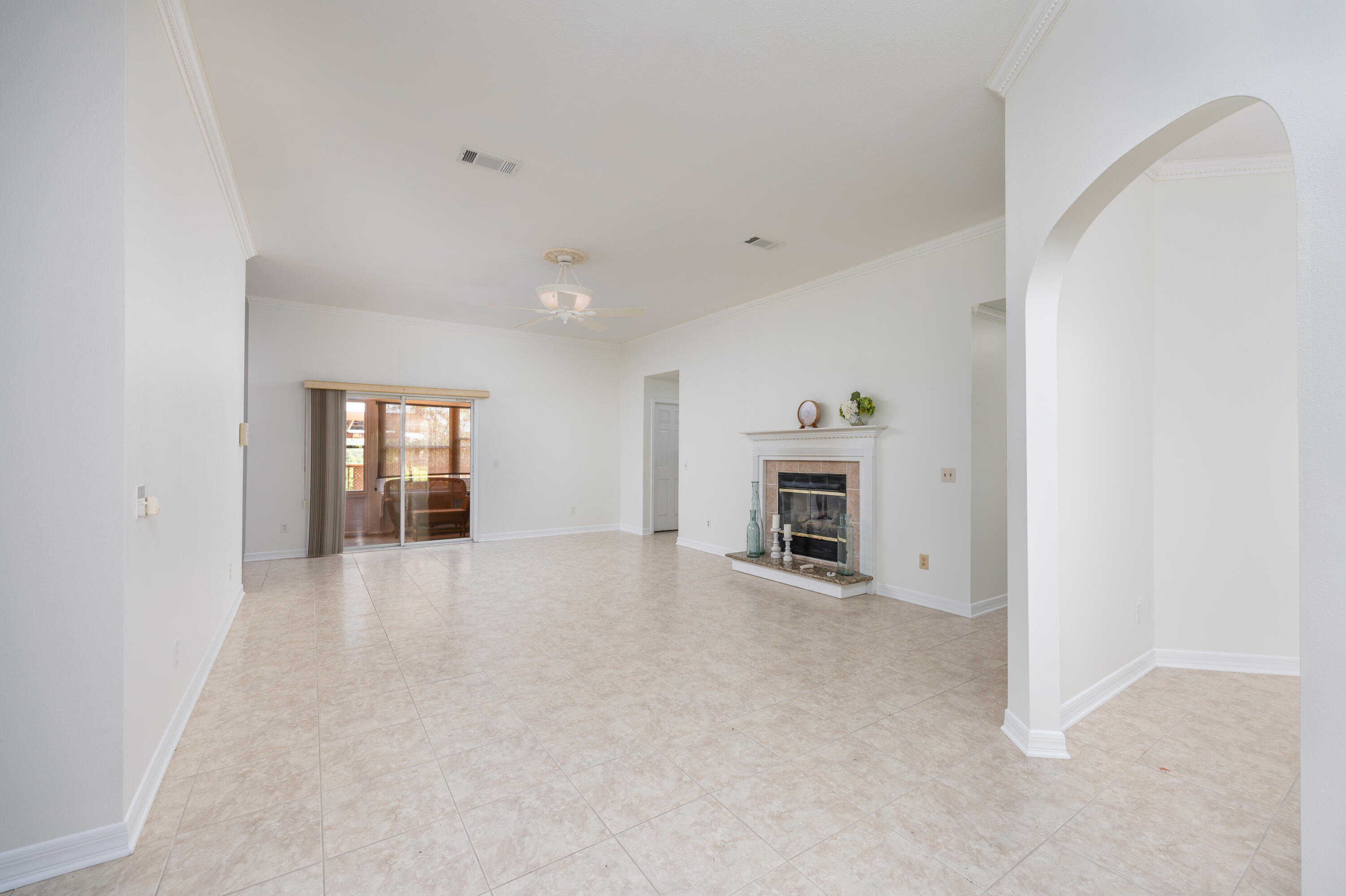 COUNTRYVIEW ESTATES 10TH ADDN - Residential