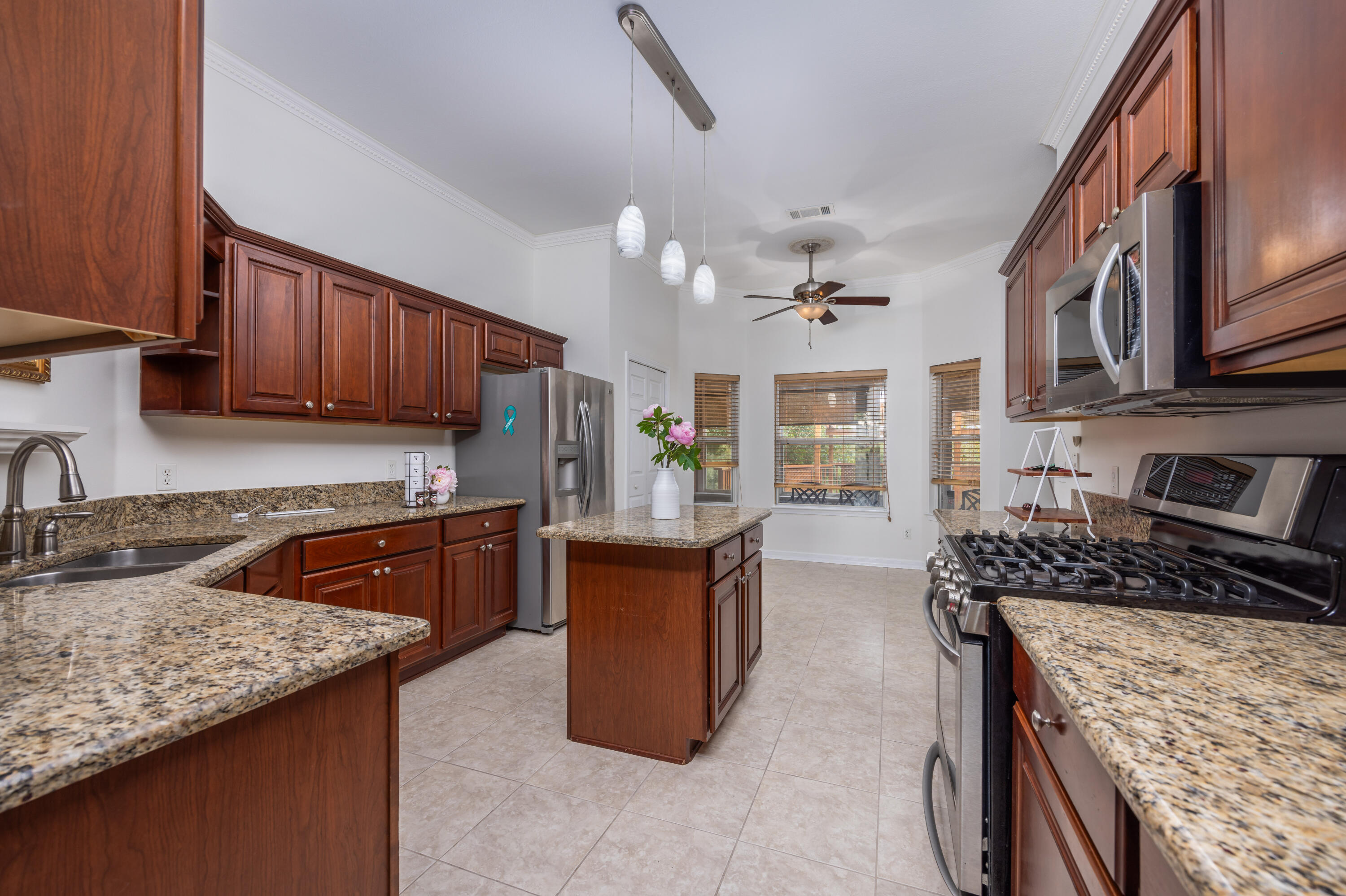 COUNTRYVIEW ESTATES 10TH ADDN - Residential