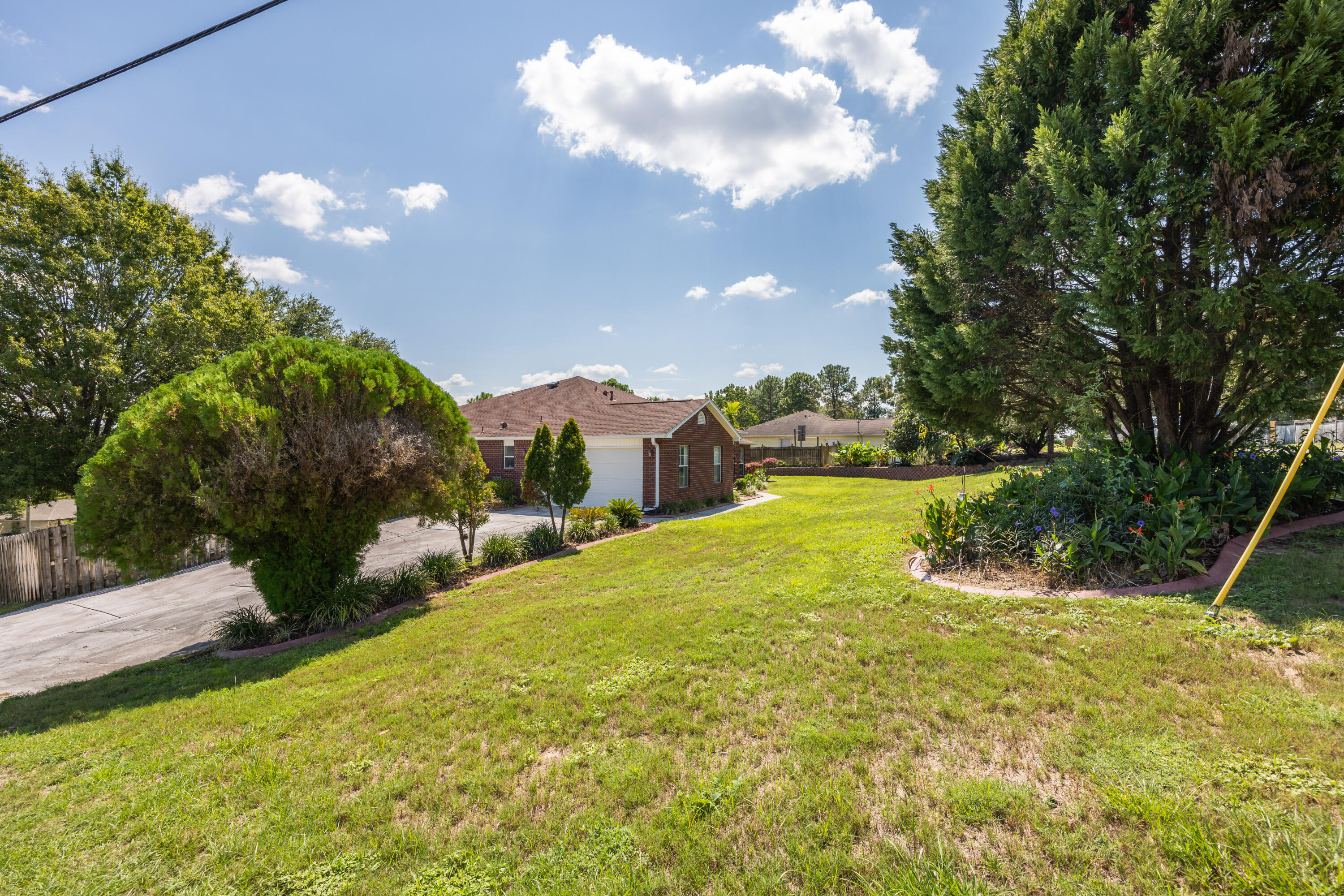 COUNTRYVIEW ESTATES 10TH ADDN - Residential