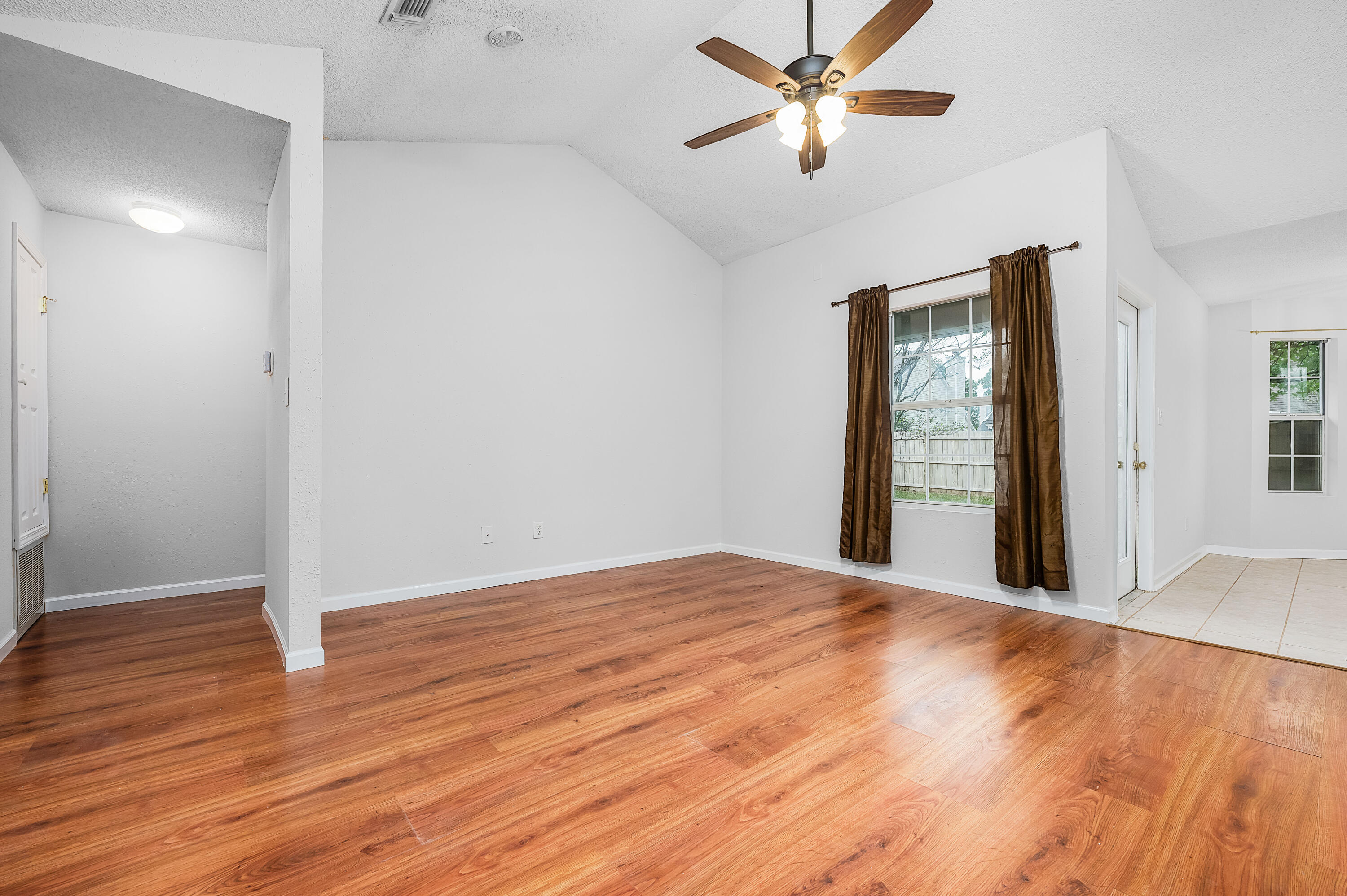 QUAIL RIDGE LANDING - Residential