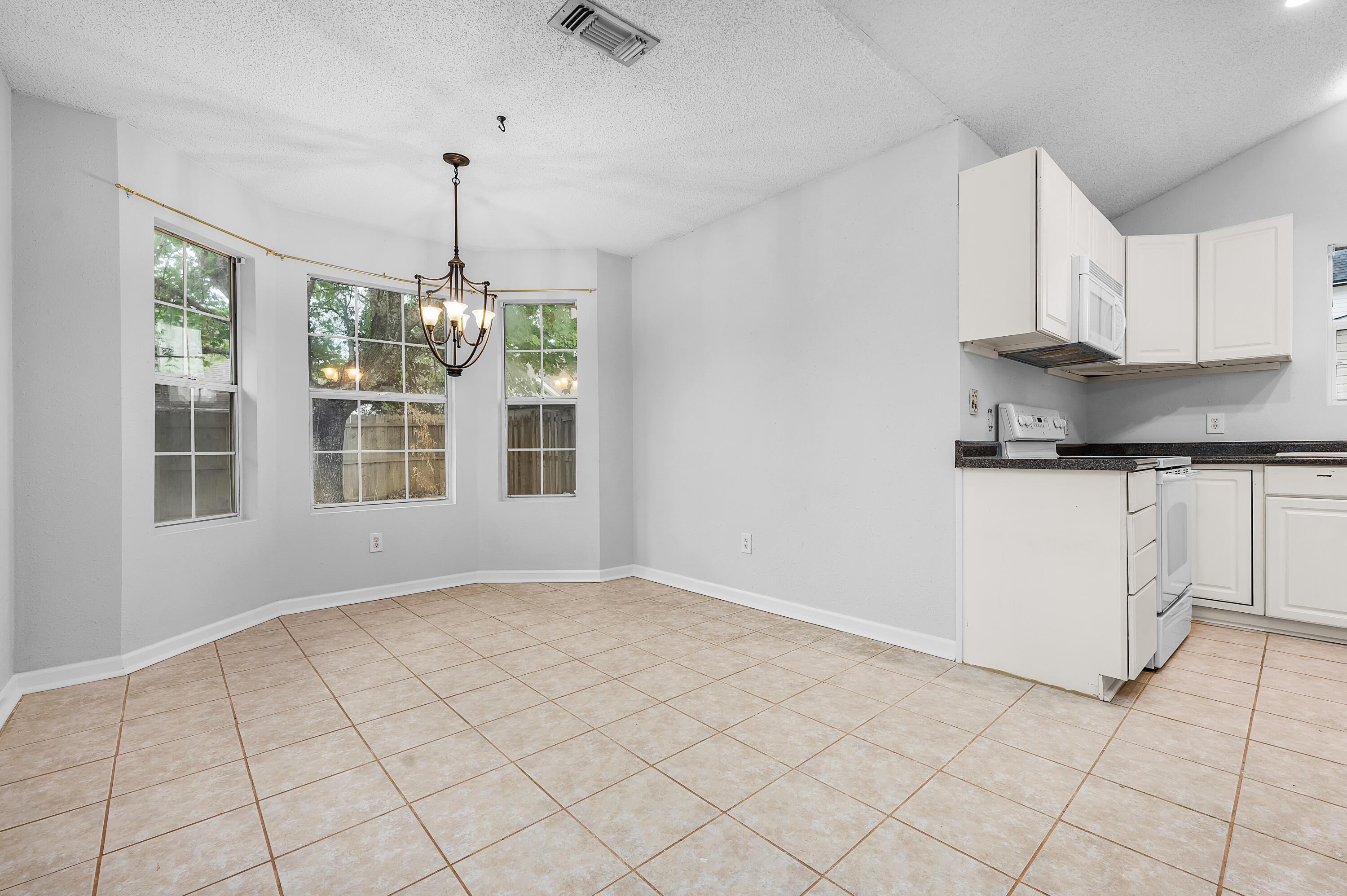 QUAIL RIDGE LANDING - Residential