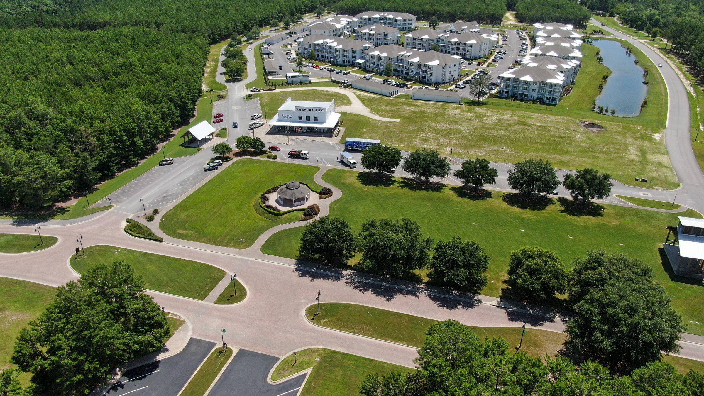 HAMMOCK BAY - Residential