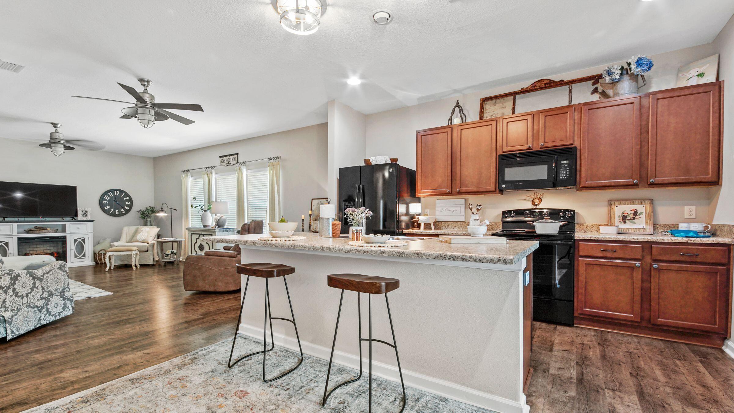 HAMMOCK BAY - Residential