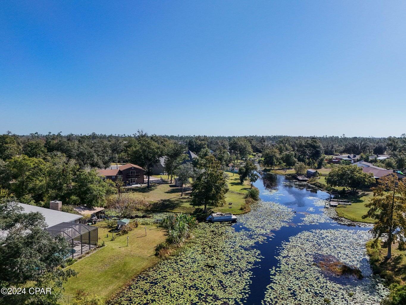 DEERPOINT ESTATES - Residential