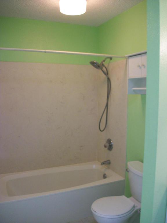 NEW WALTON VILLAGE - Residential Lease