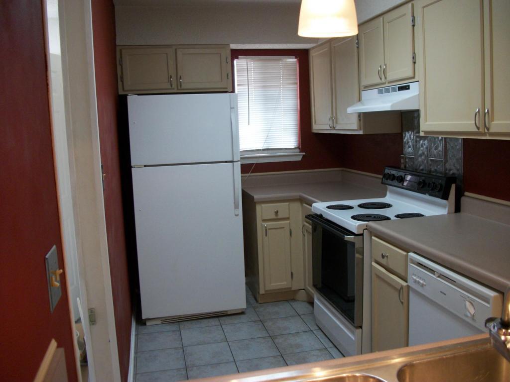 NEW WALTON VILLAGE - Residential Lease