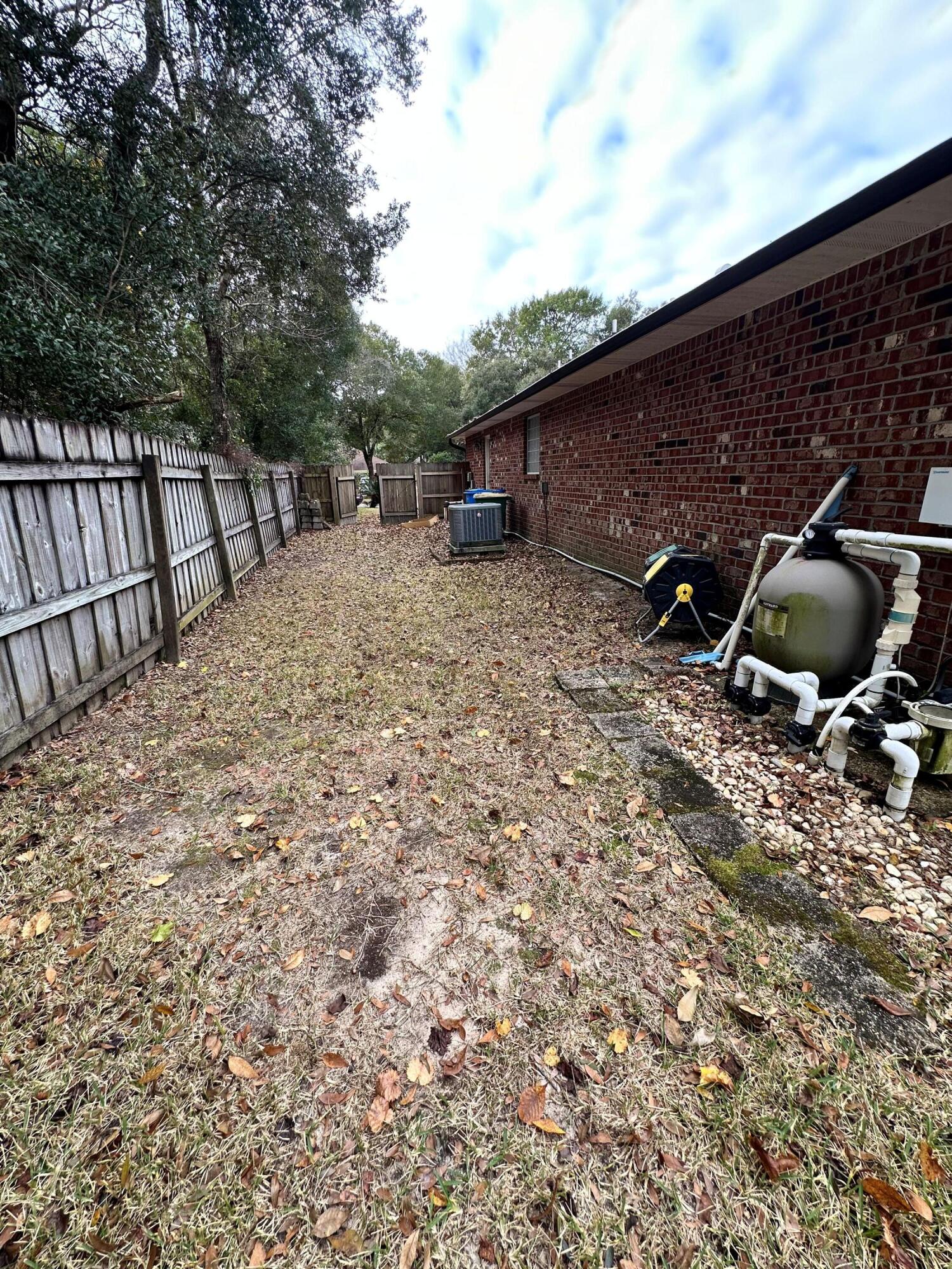 ROBLEDAL ESTATES UNIT 3 - Residential