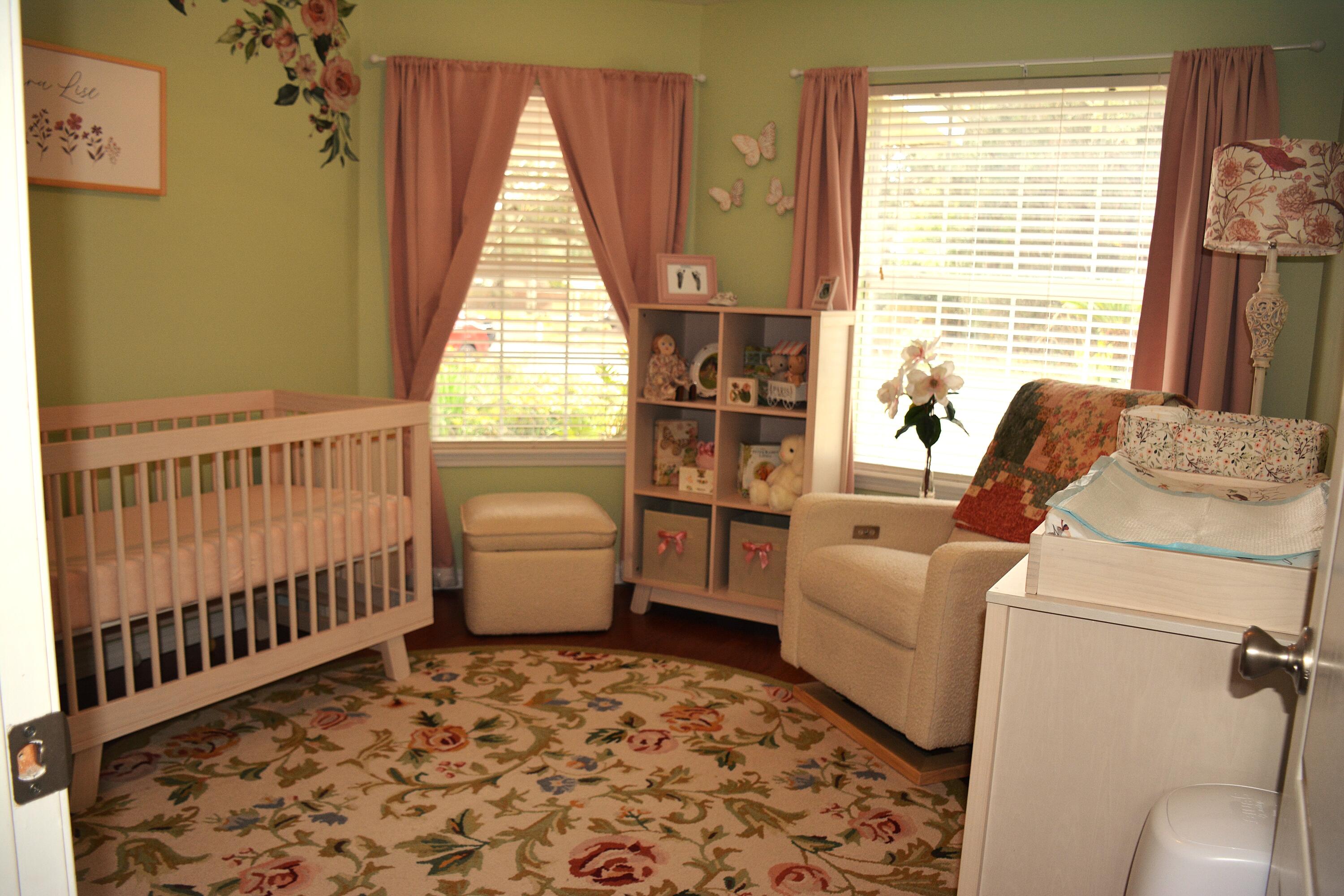 ROBLEDAL ESTATES UNIT 3 - Residential