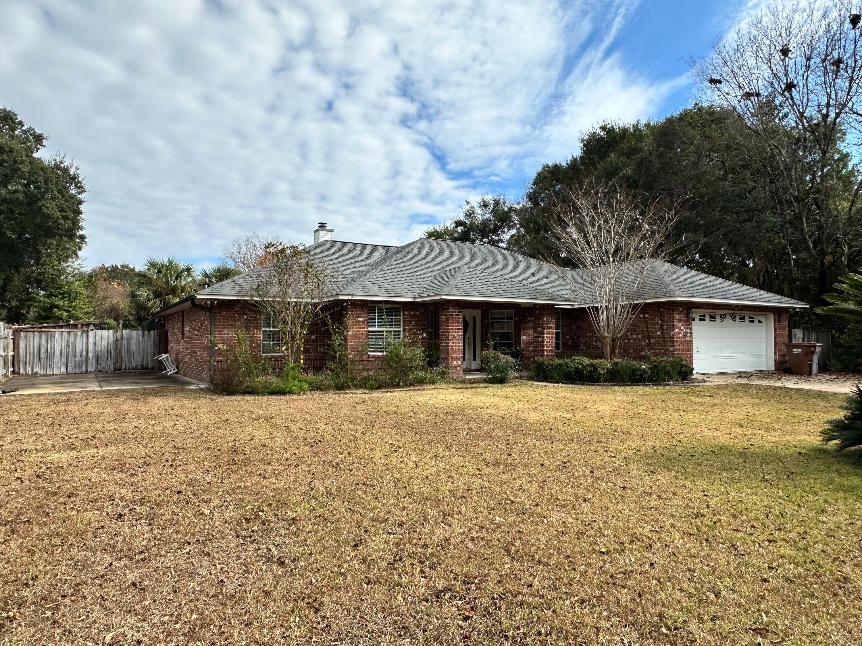 ROBLEDAL ESTATES UNIT 3 - Residential