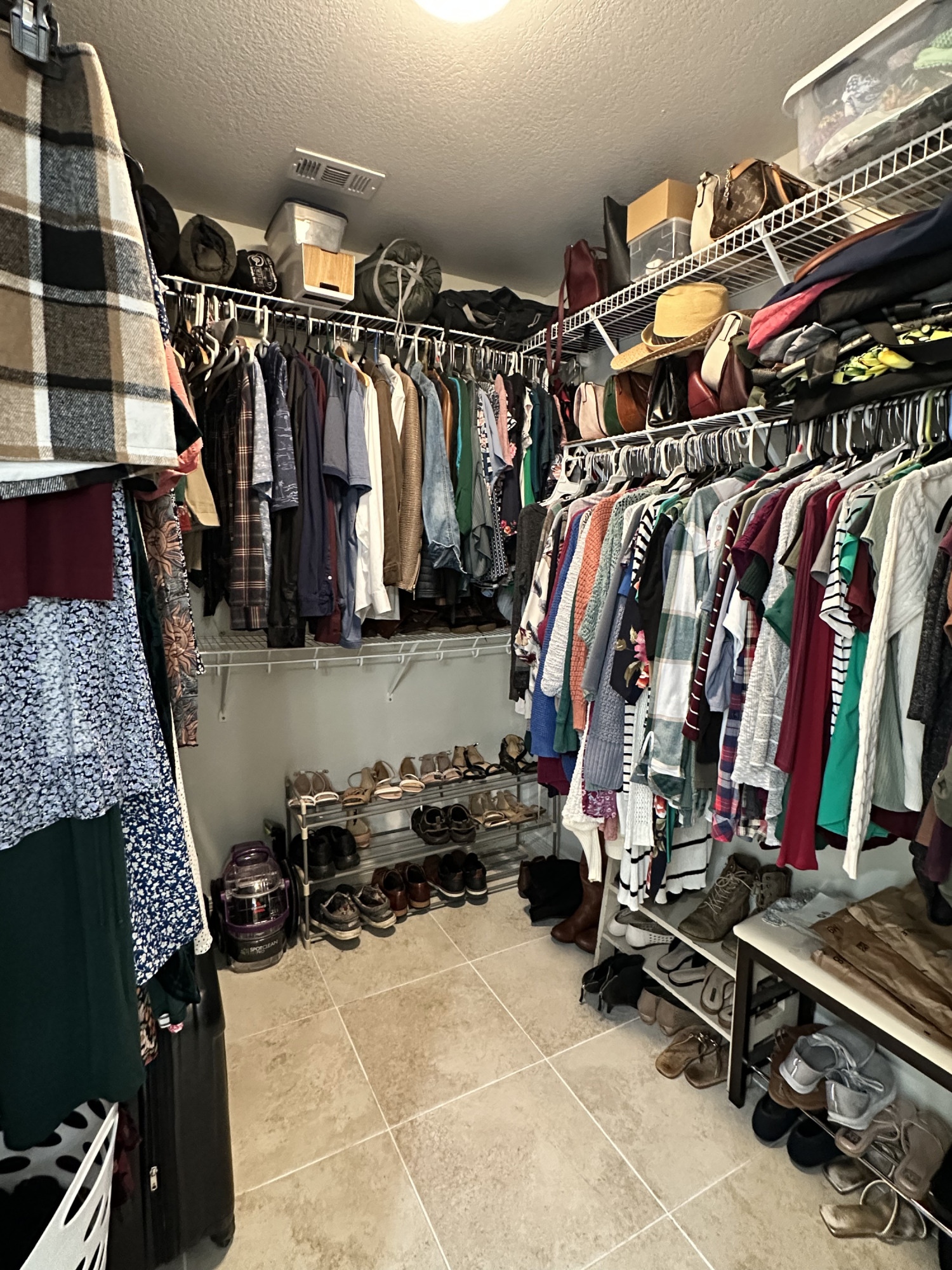 ROBLEDAL ESTATES UNIT 3 - Residential