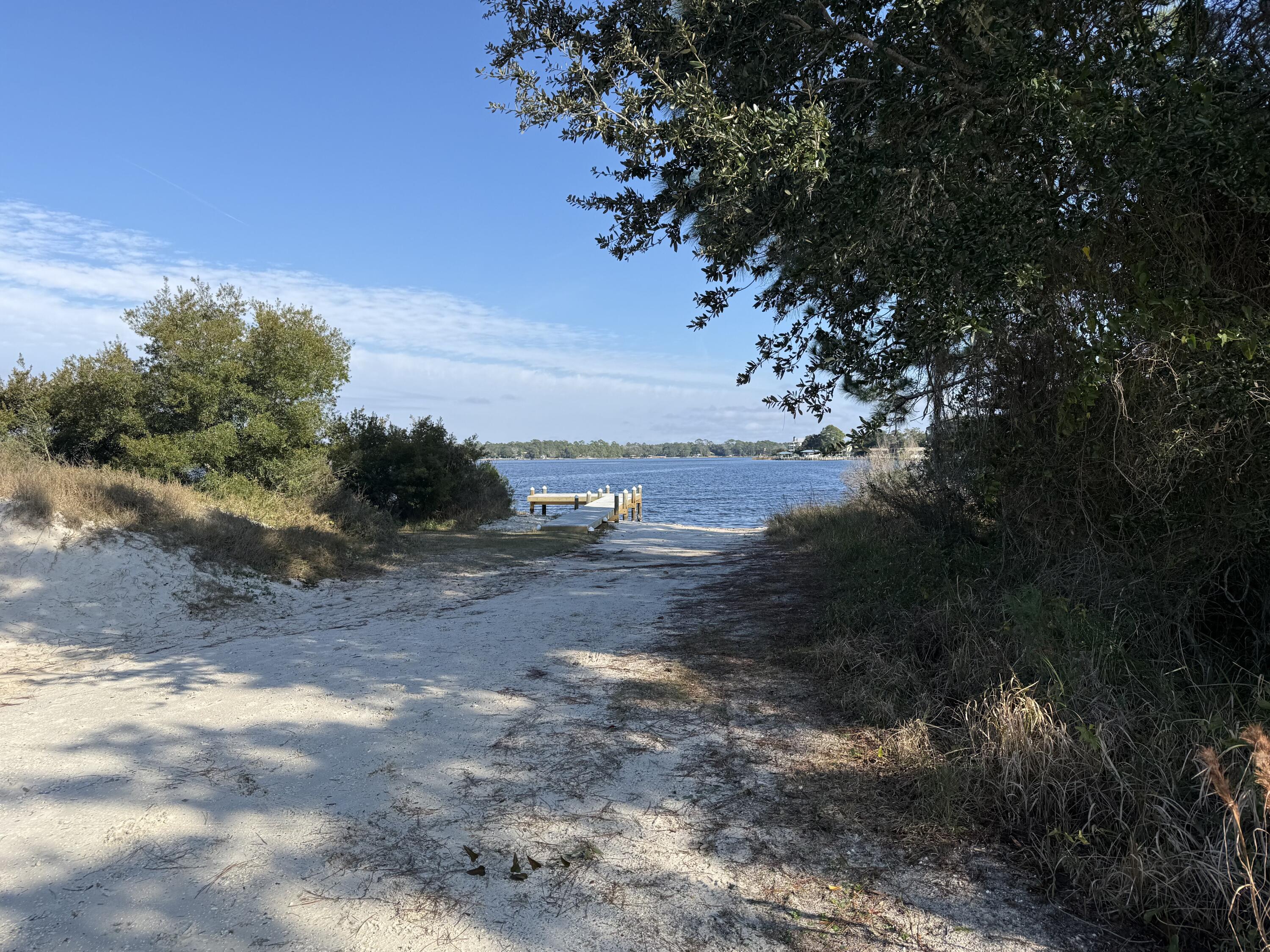 ROBLEDAL ESTATES UNIT 3 - Residential