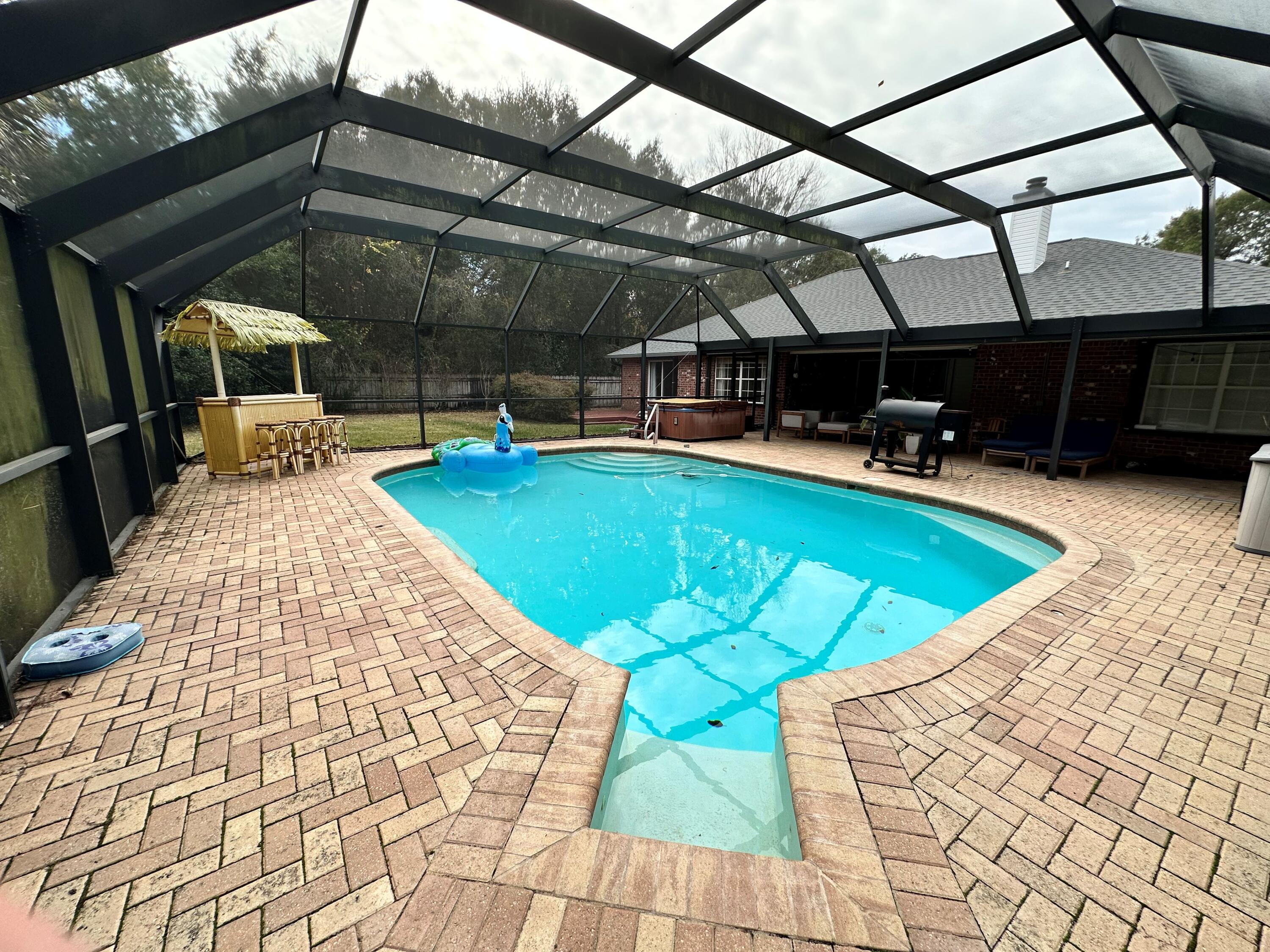 ROBLEDAL ESTATES UNIT 3 - Residential