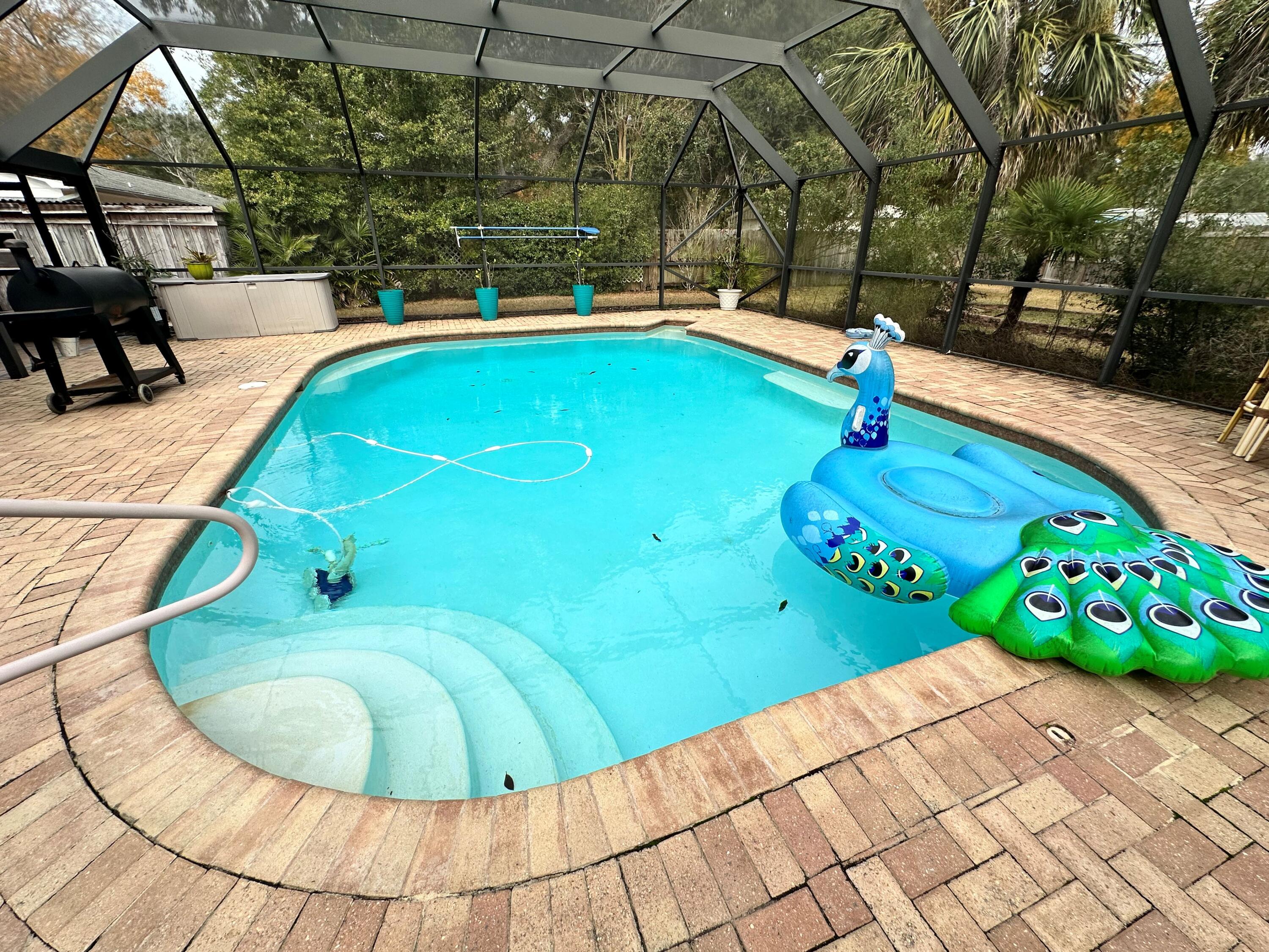 ROBLEDAL ESTATES UNIT 3 - Residential