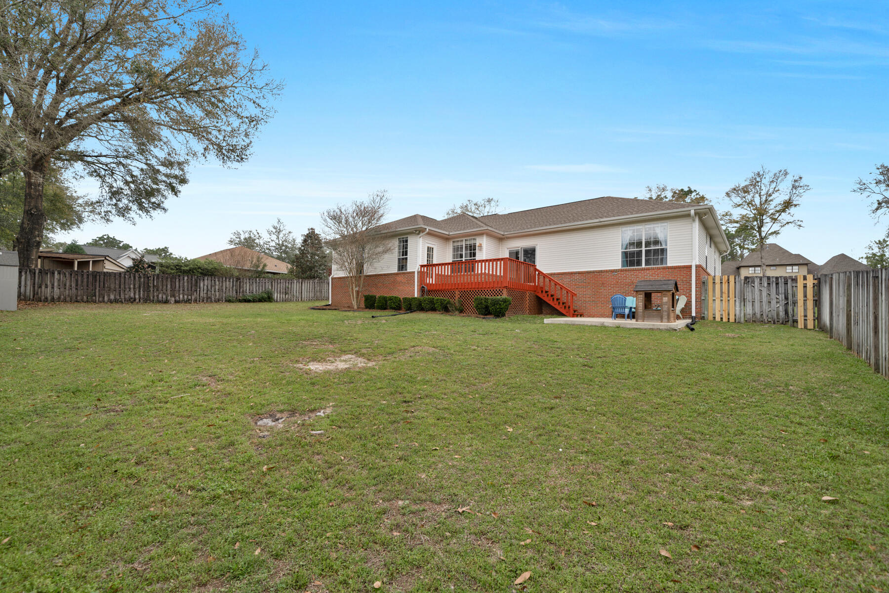 LAKESIDE EAST - Residential