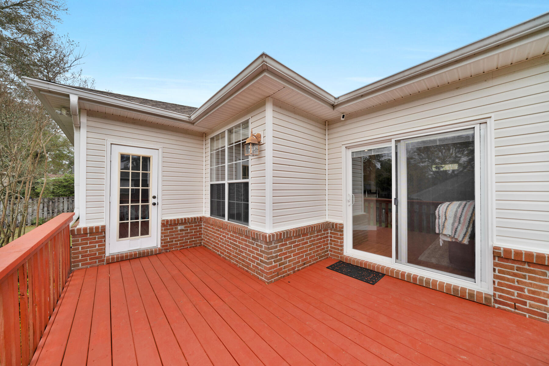 LAKESIDE EAST - Residential