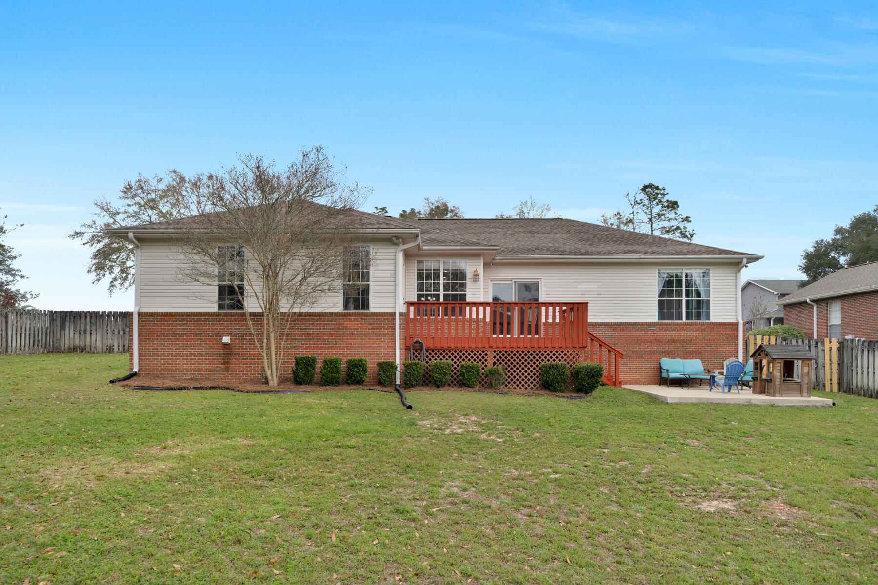 LAKESIDE EAST - Residential