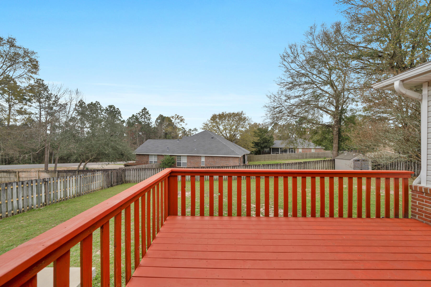 LAKESIDE EAST - Residential
