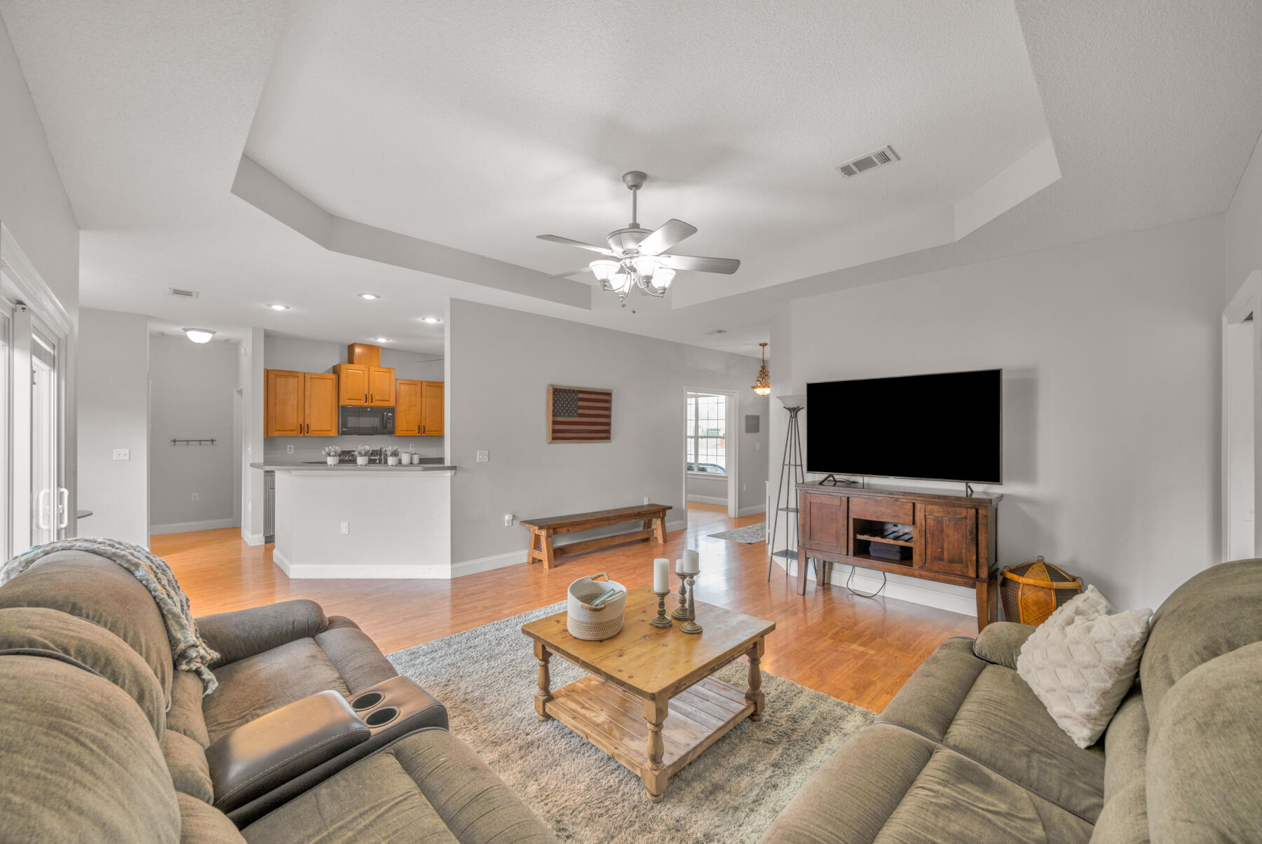 LAKESIDE EAST - Residential