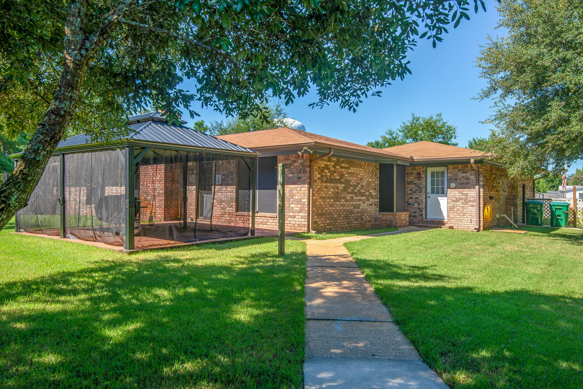 De Galves Highlands - Residential