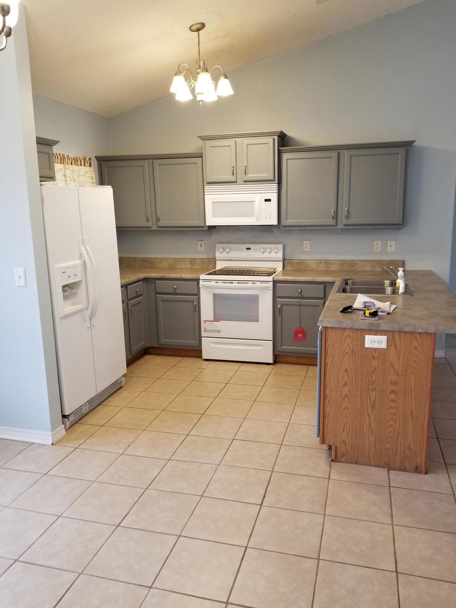 TRIPLE LAKES ESTATES - Residential