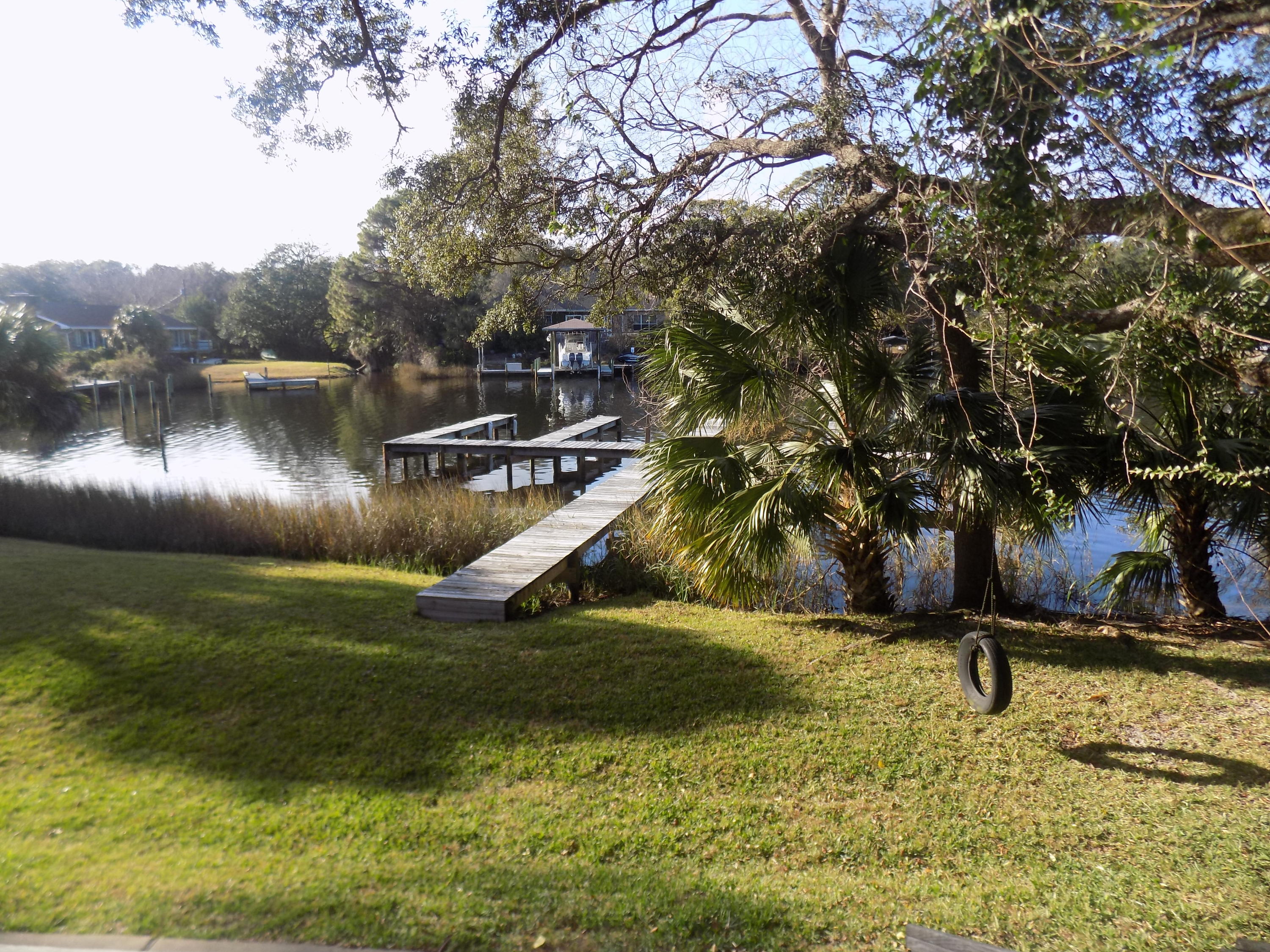 LARKIN PLACE T/H . - Residential Lease