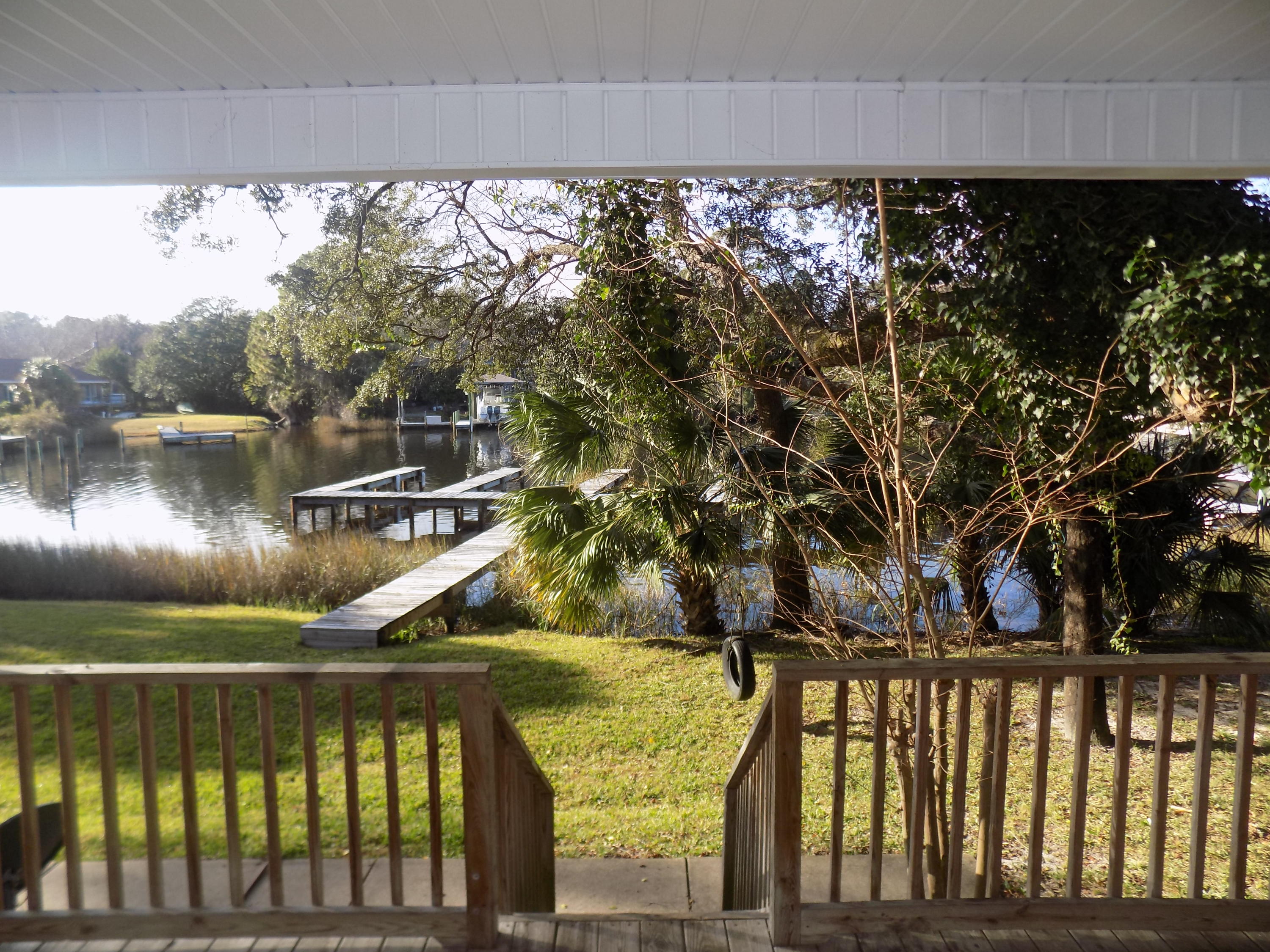 LARKIN PLACE T/H . - Residential Lease