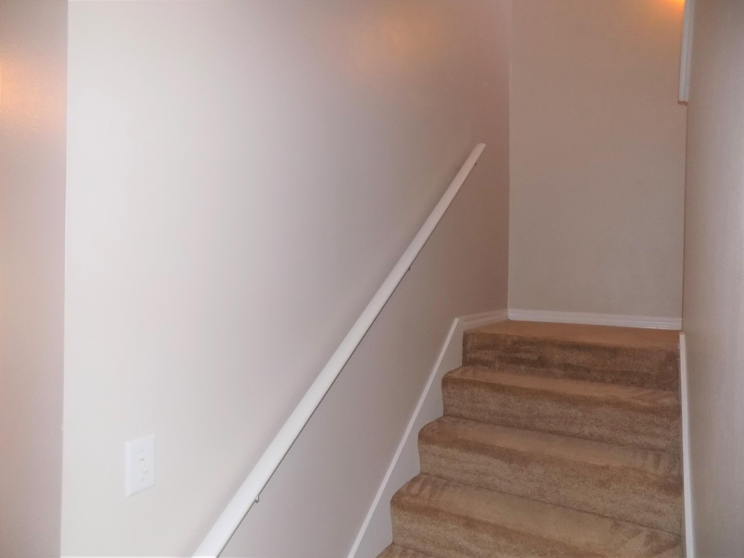 LARKIN PLACE T/H . - Residential Lease