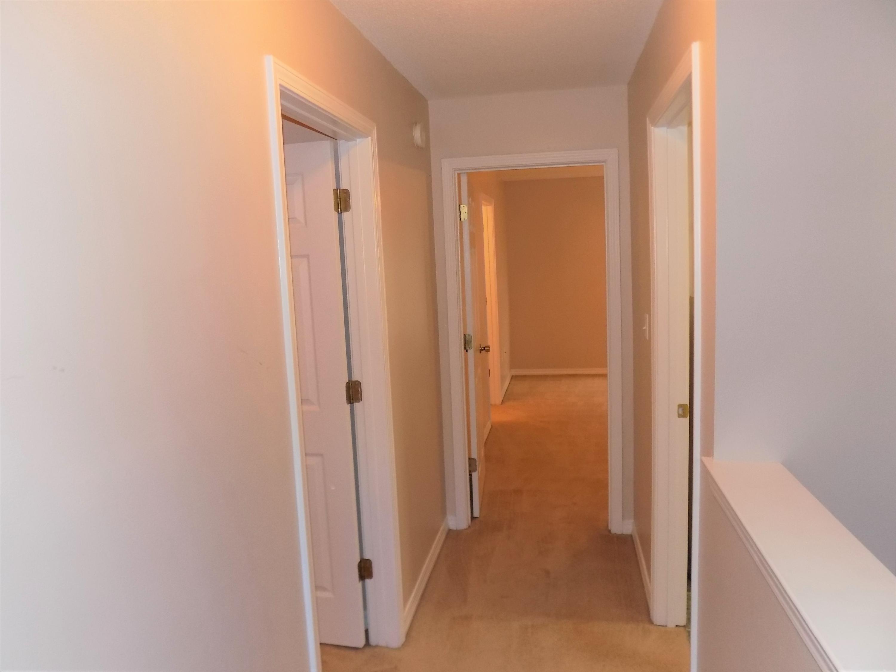 LARKIN PLACE T/H . - Residential Lease