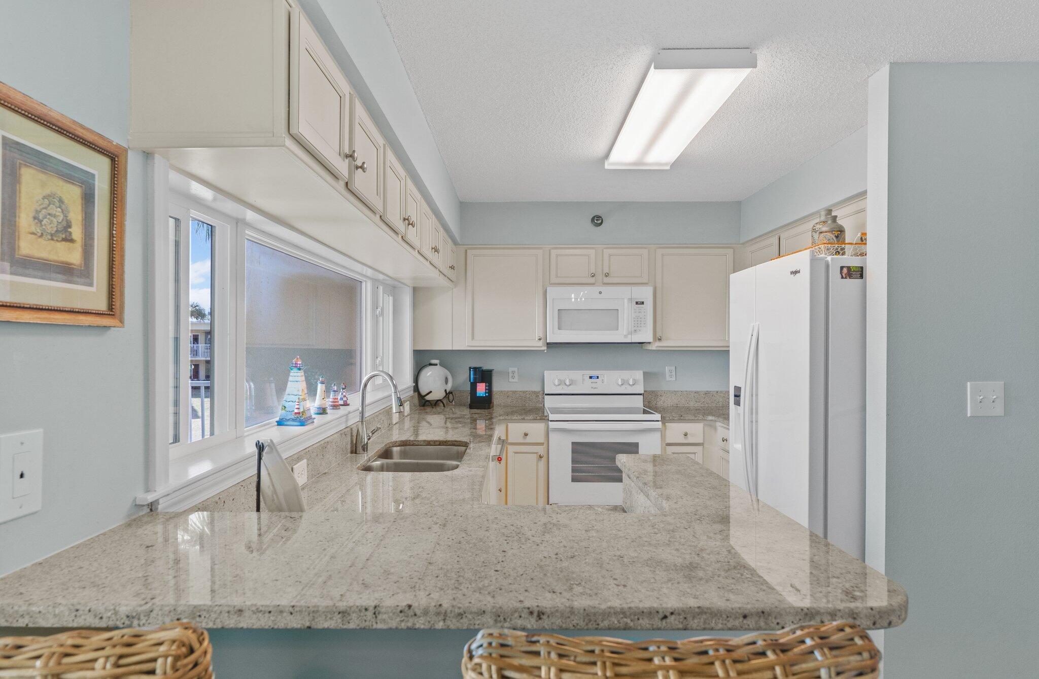SILVER DUNES CONDO - Residential