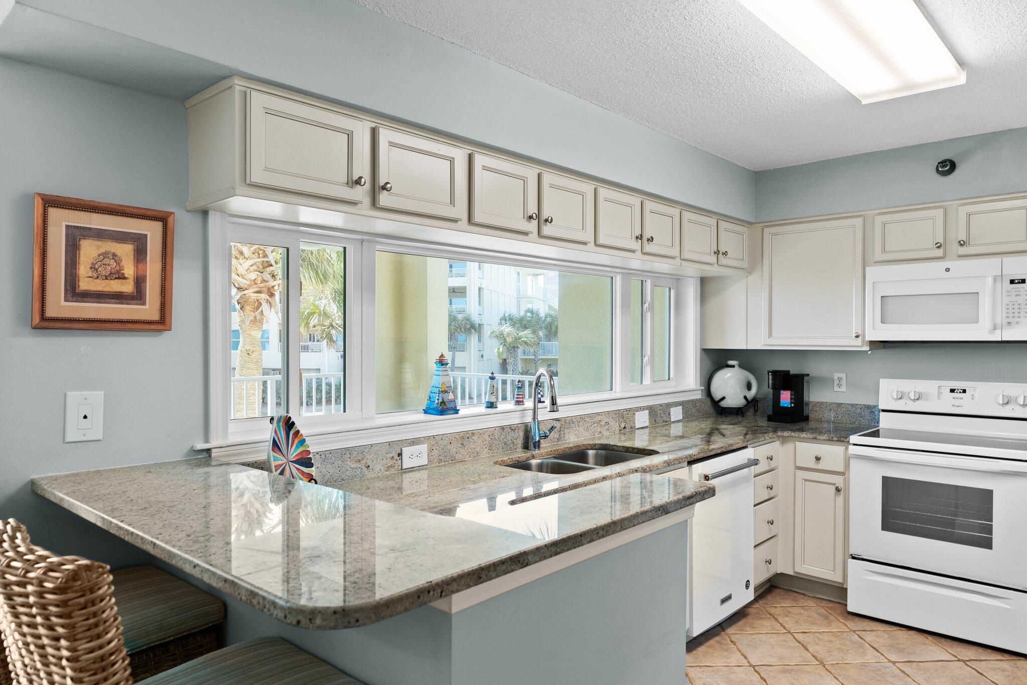 SILVER DUNES CONDO - Residential