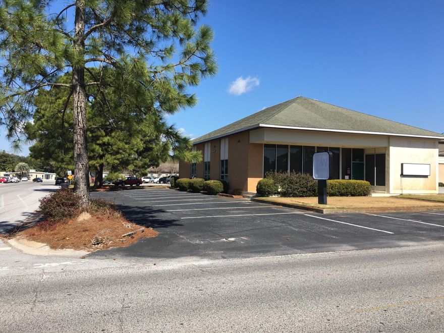 2,800 Sqft office formerly used by a CPA. Space consist of 6 private offices, reception area, file room and break room. Plenty of parking.