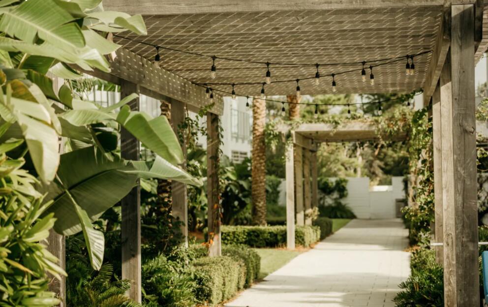 THE POINTE - Residential