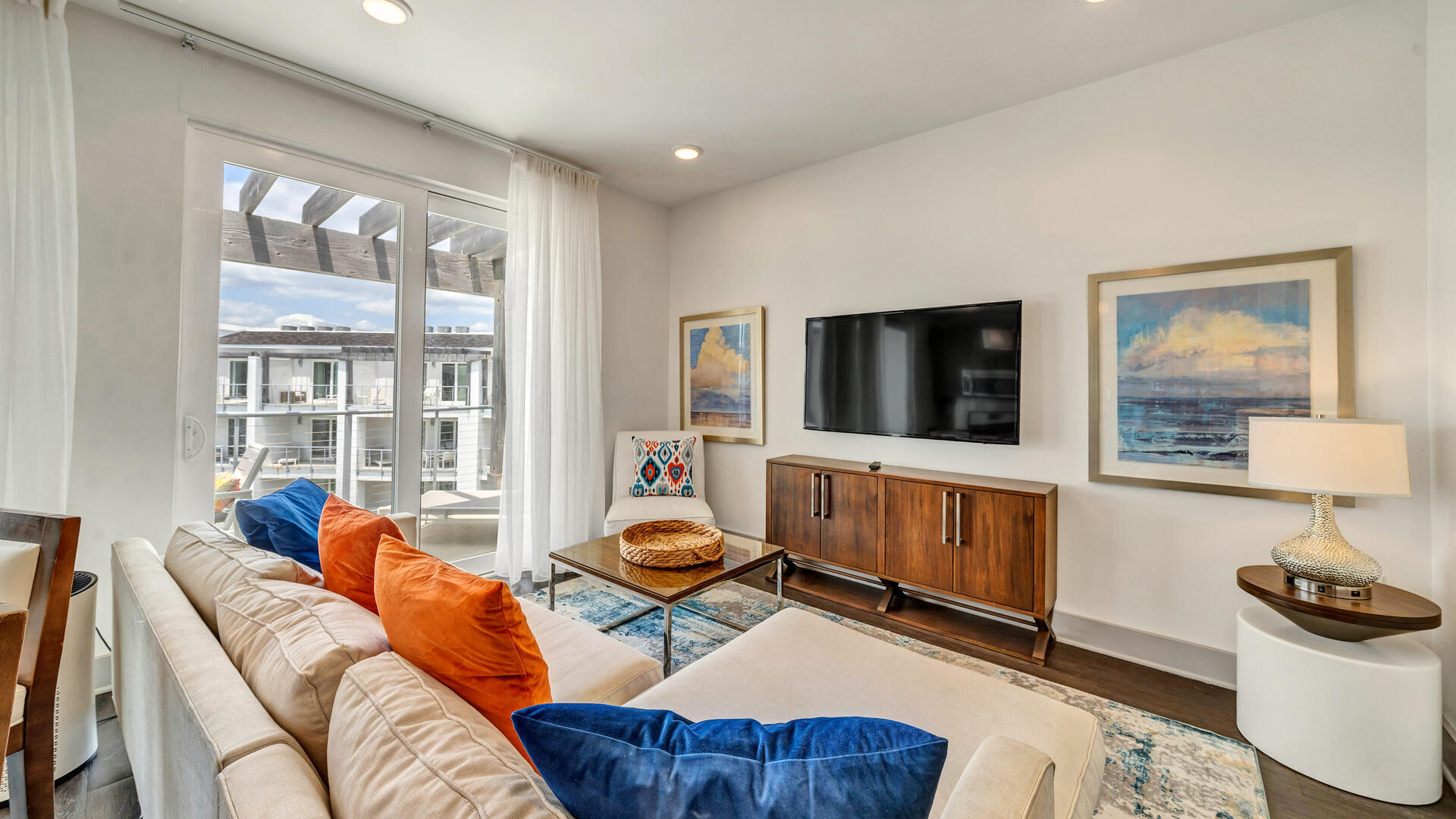 THE POINTE - Residential