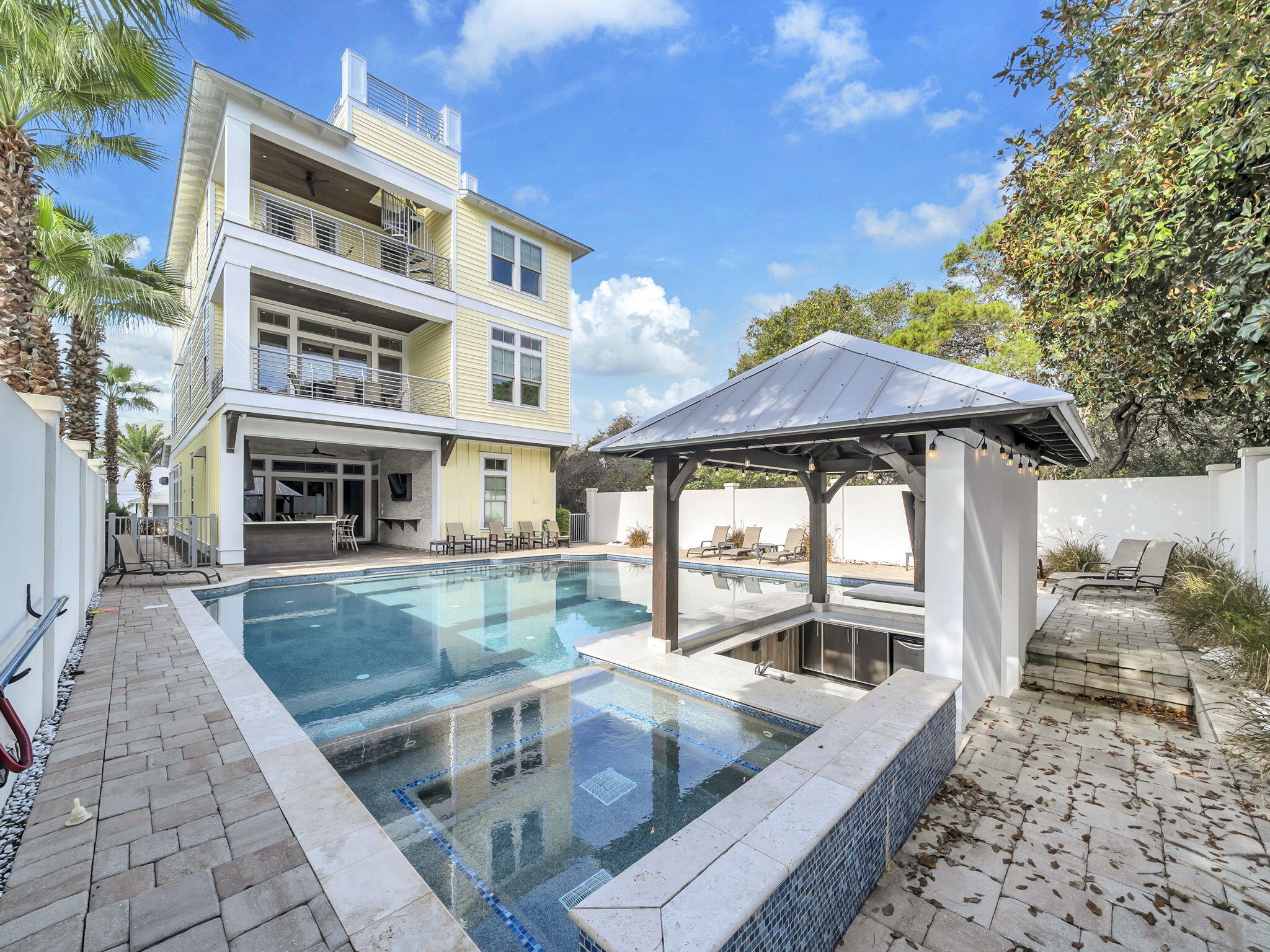 CRYSTAL BEACH - Residential