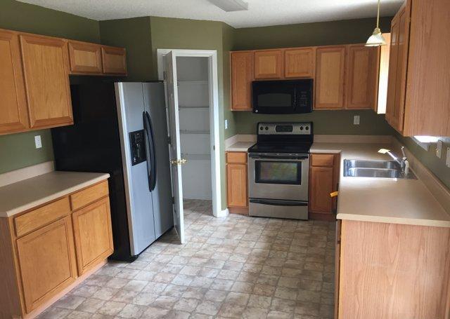 OAKWOOD HILLS UNIT 1 - Residential