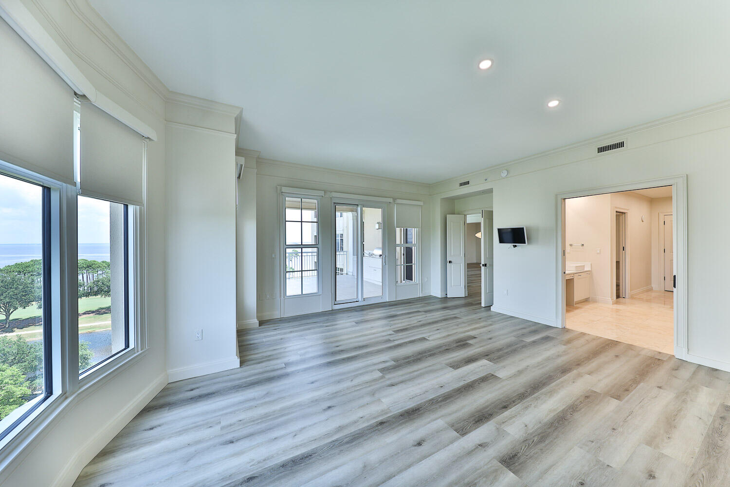 ONE WATER PLACE AT KELLY PLANTATION - Residential Lease