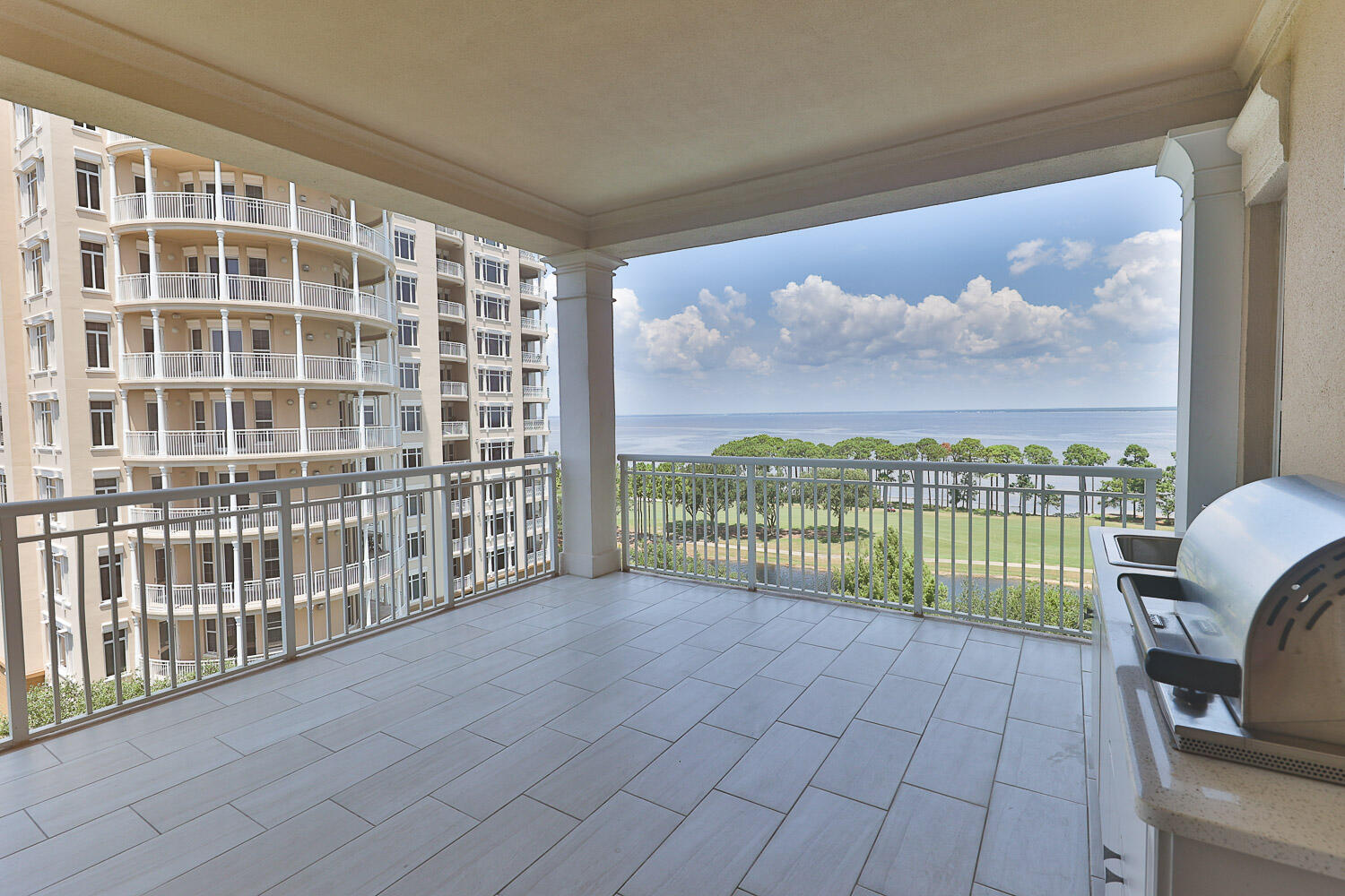 ONE WATER PLACE AT KELLY PLANTATION - Residential Lease