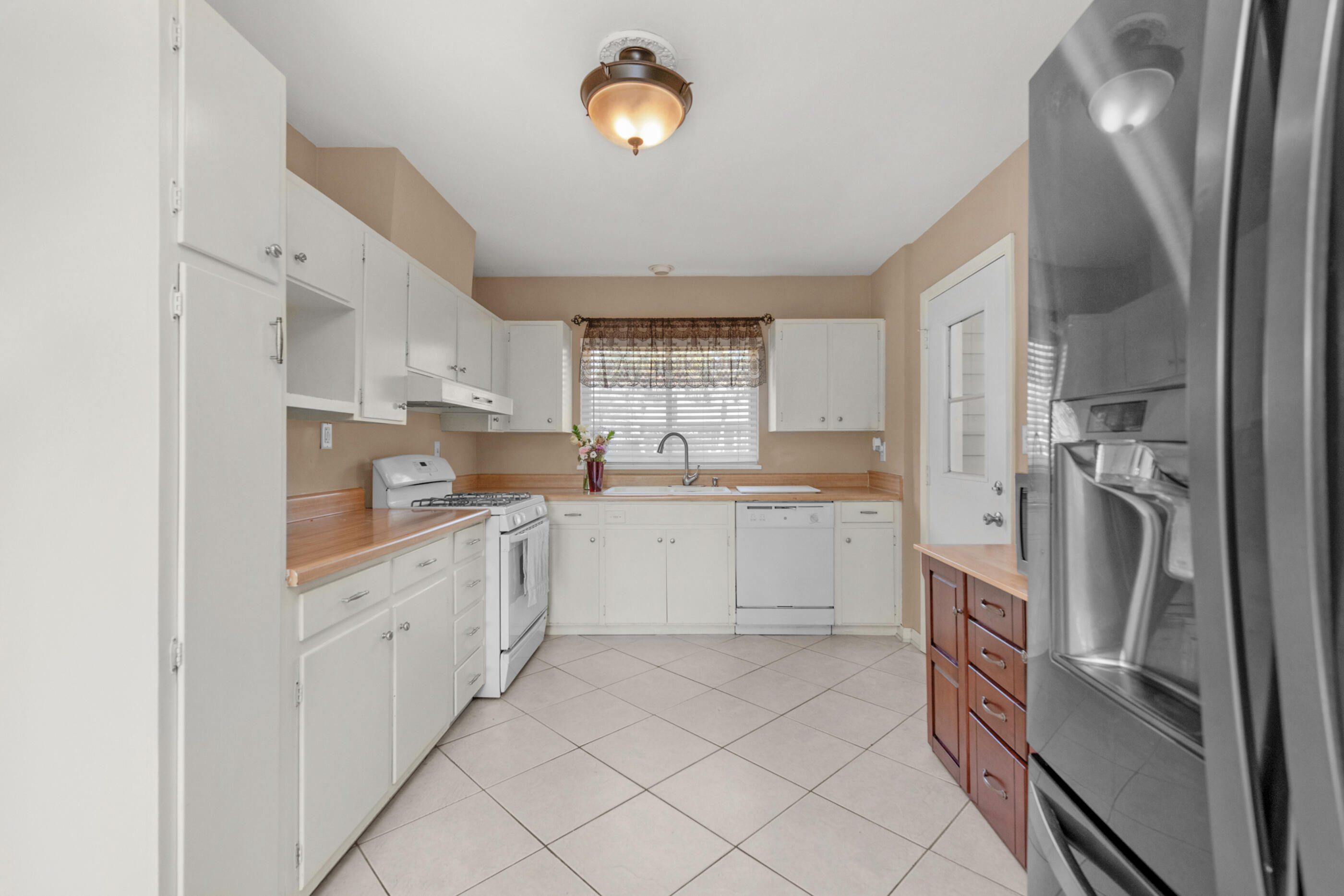 Vesta Hts 1st - Residential