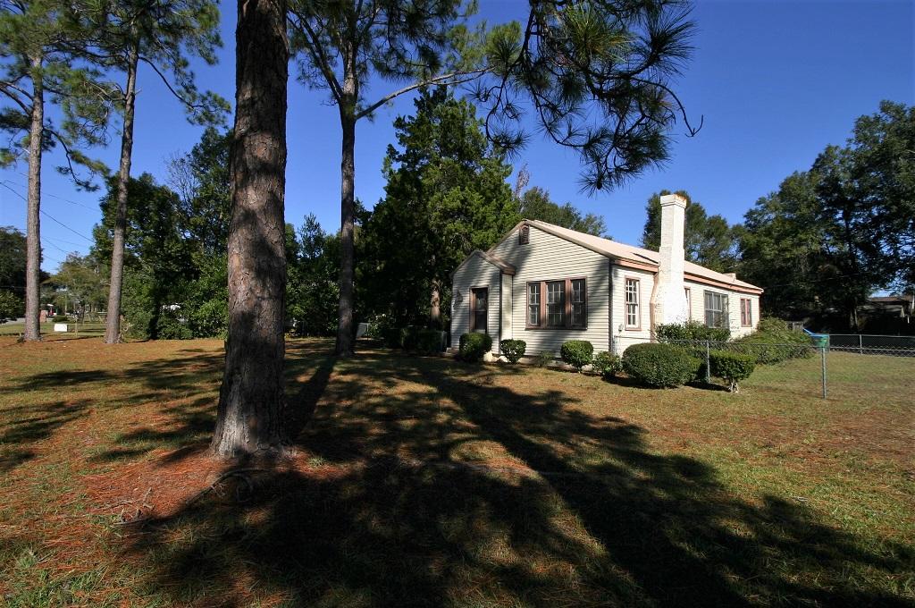 CRESTVIEW - Residential Lease