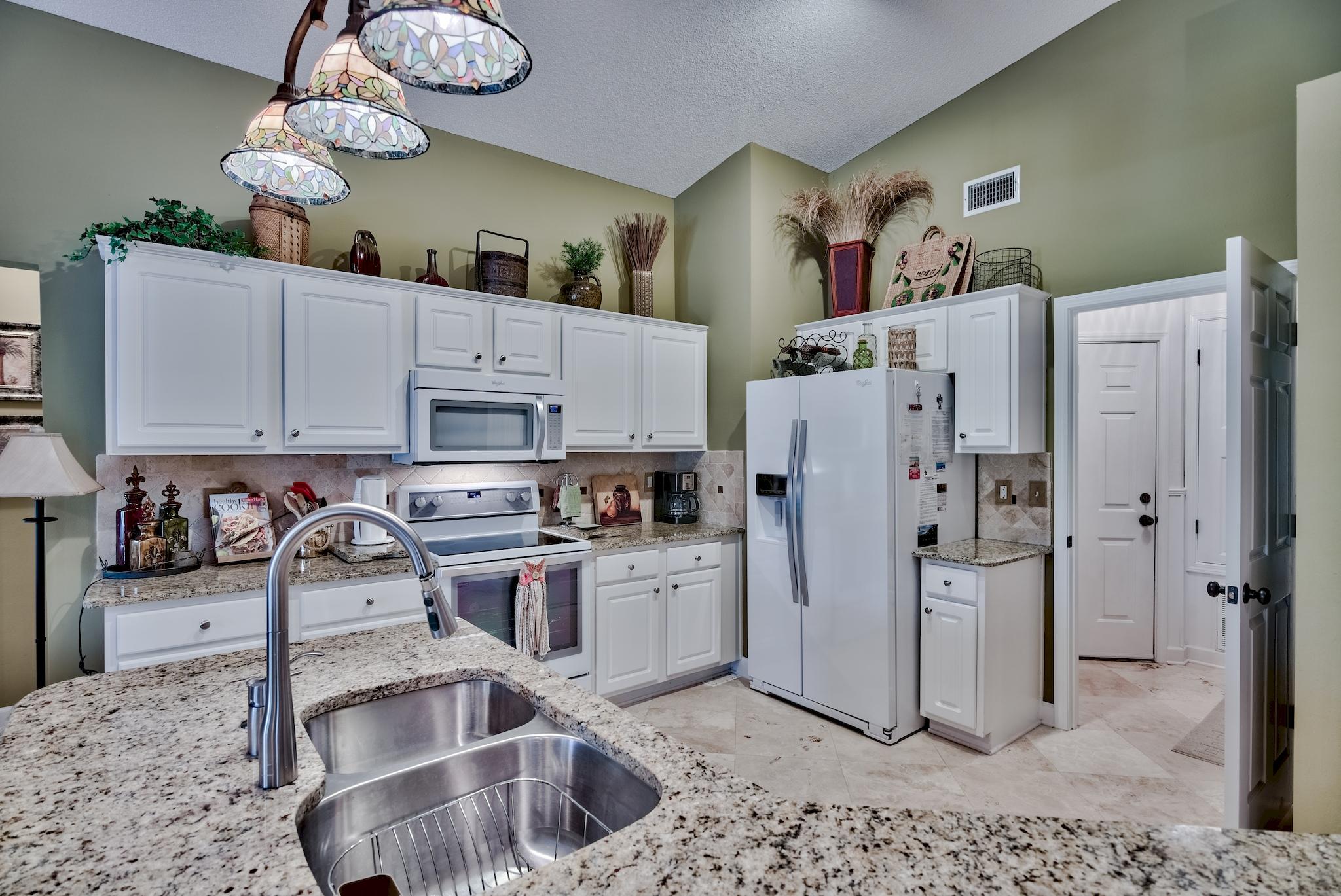 MARAVILLA COTTAGES - Residential