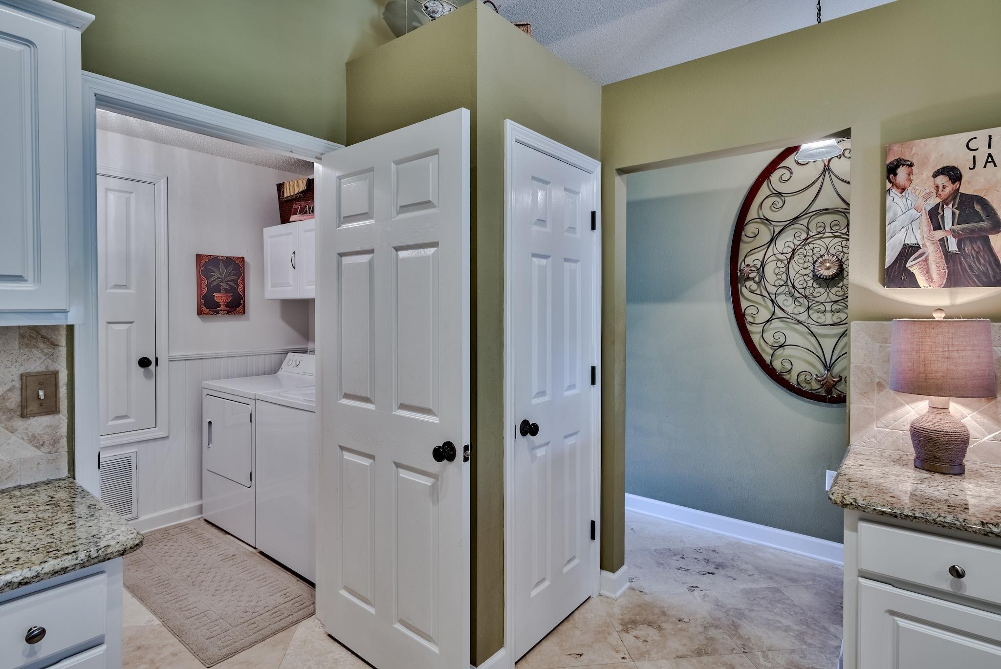 MARAVILLA COTTAGES - Residential