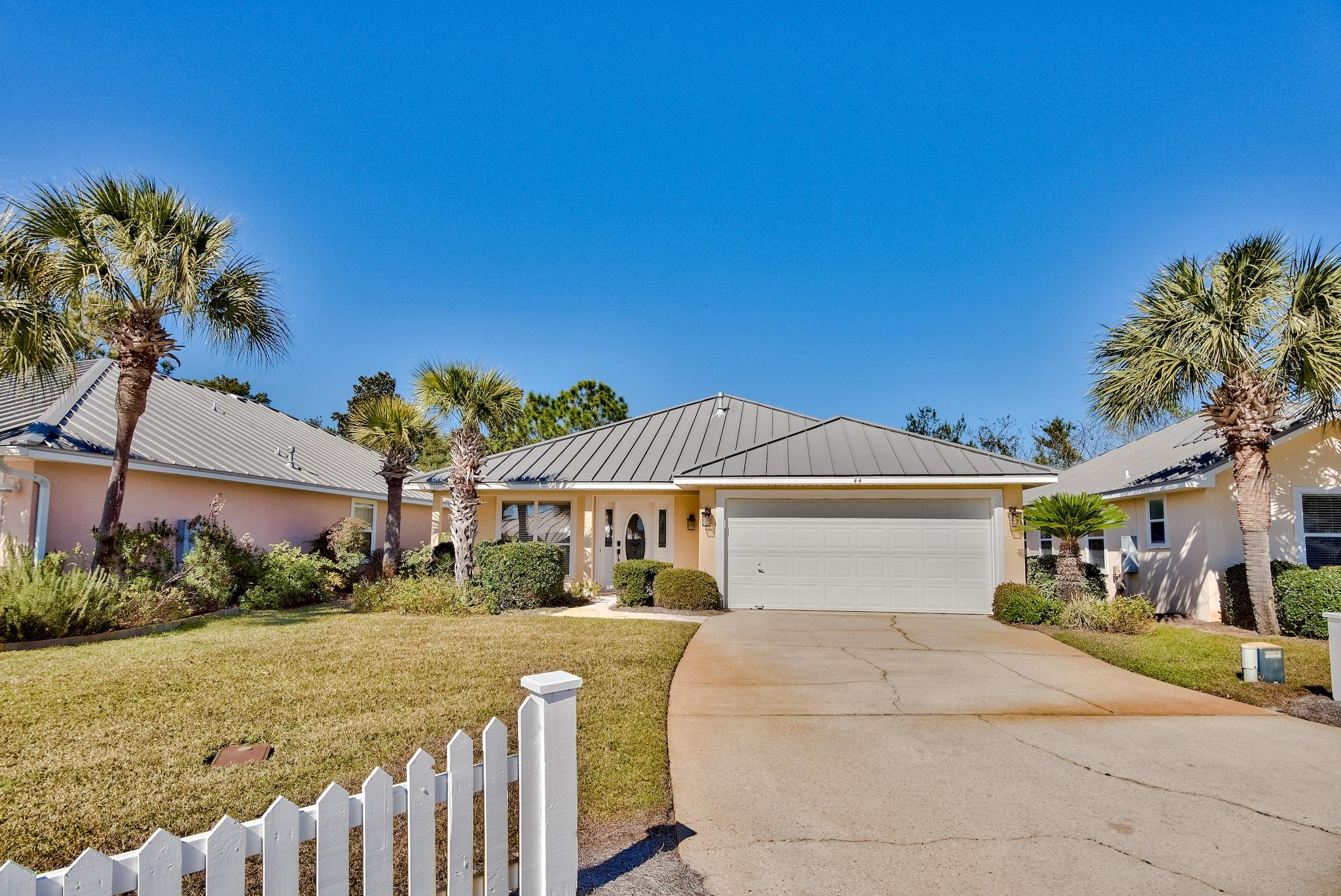 MARAVILLA COTTAGES - Residential