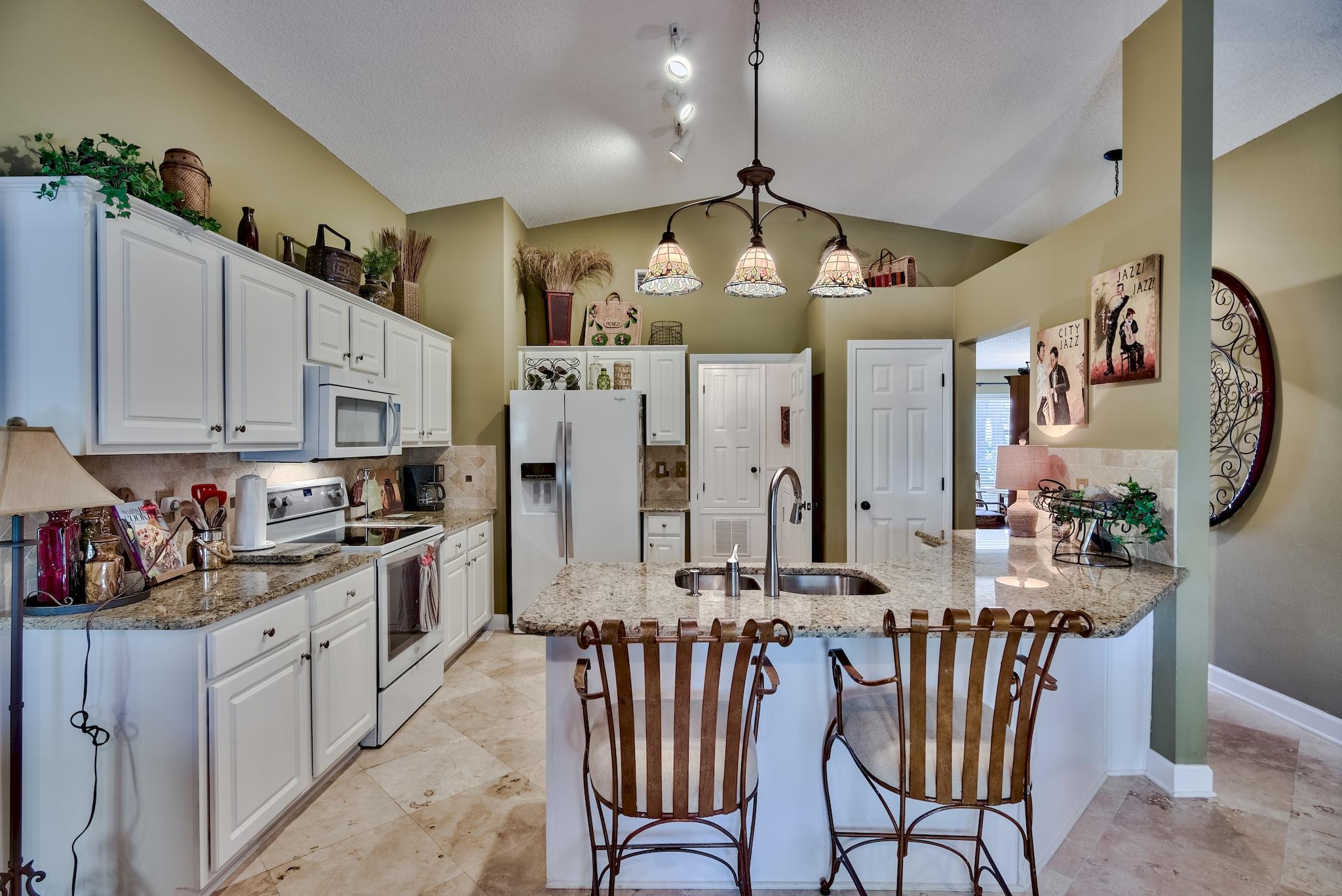 MARAVILLA COTTAGES - Residential