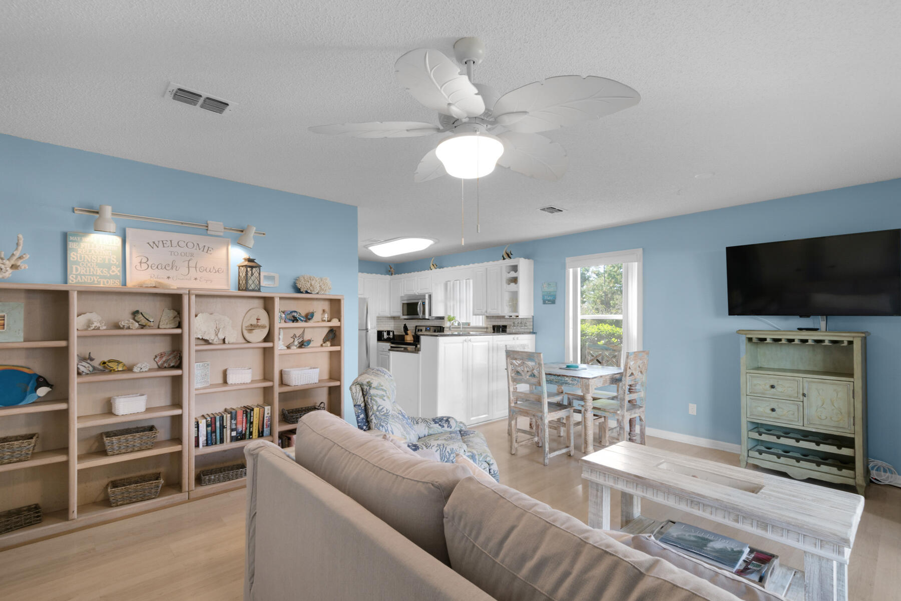 BEACHWOOD VILLAS CONDO PH 2 - Residential