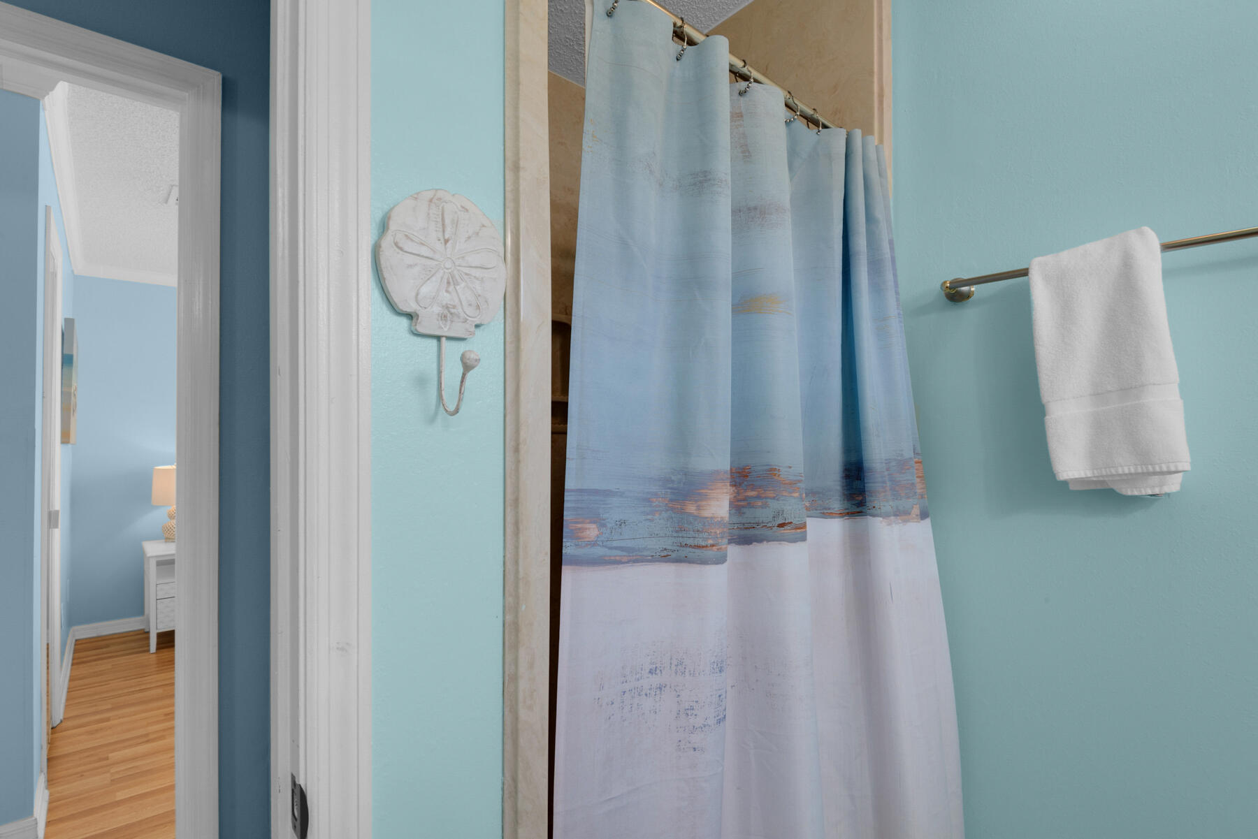 BEACHWOOD VILLAS CONDO PH 2 - Residential