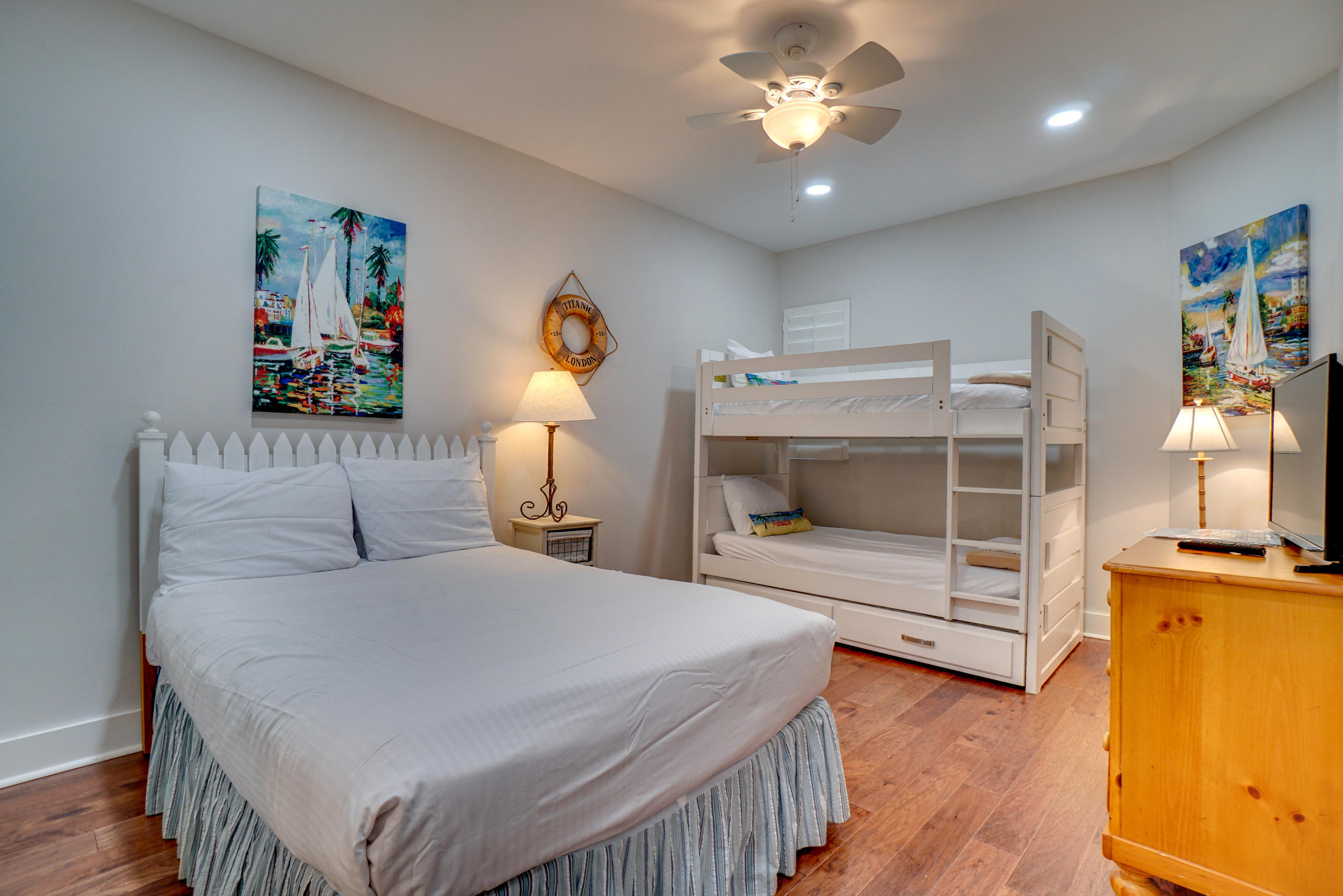 VILLAS AT SEACREST BEACH - Residential