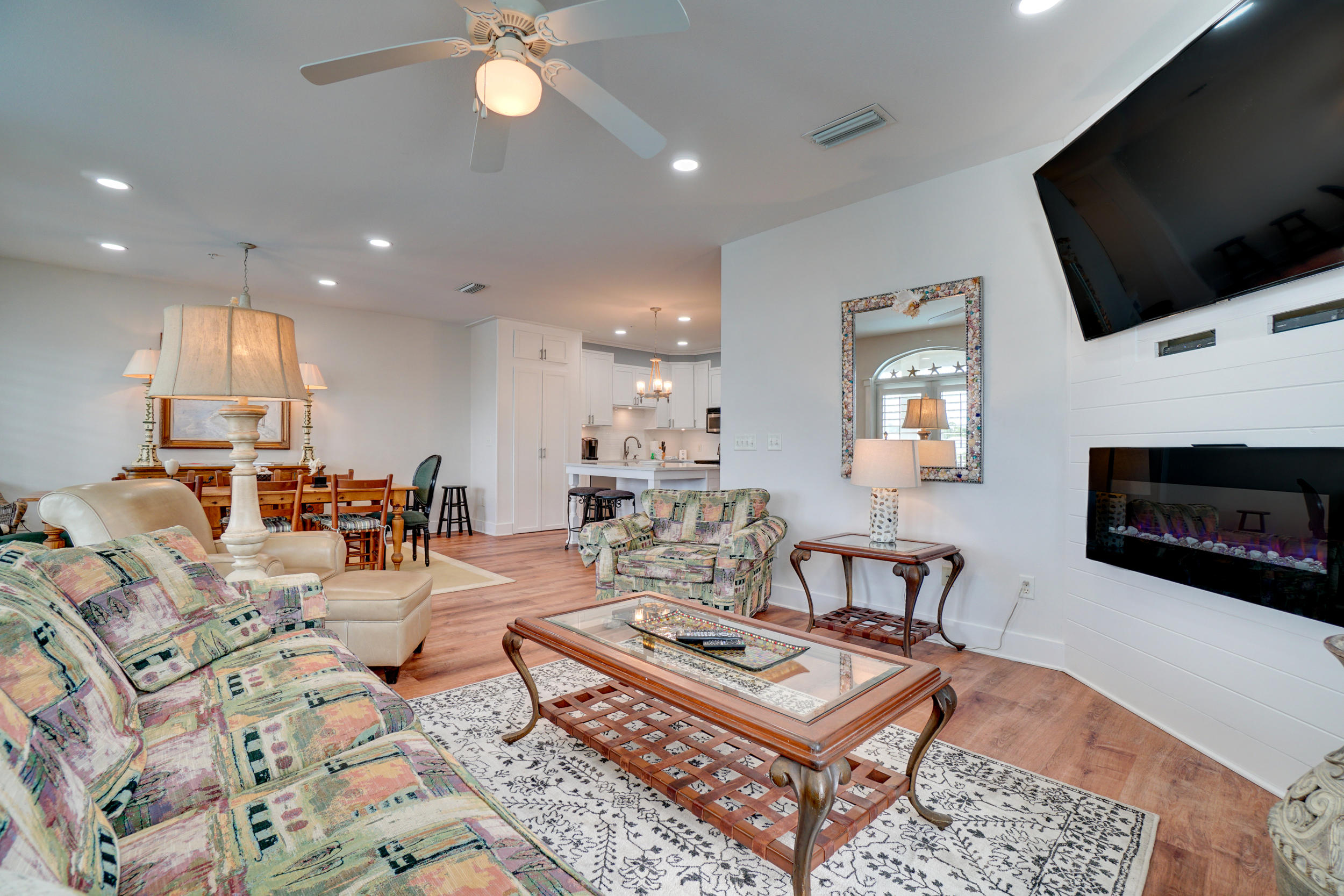 VILLAS AT SEACREST BEACH - Residential