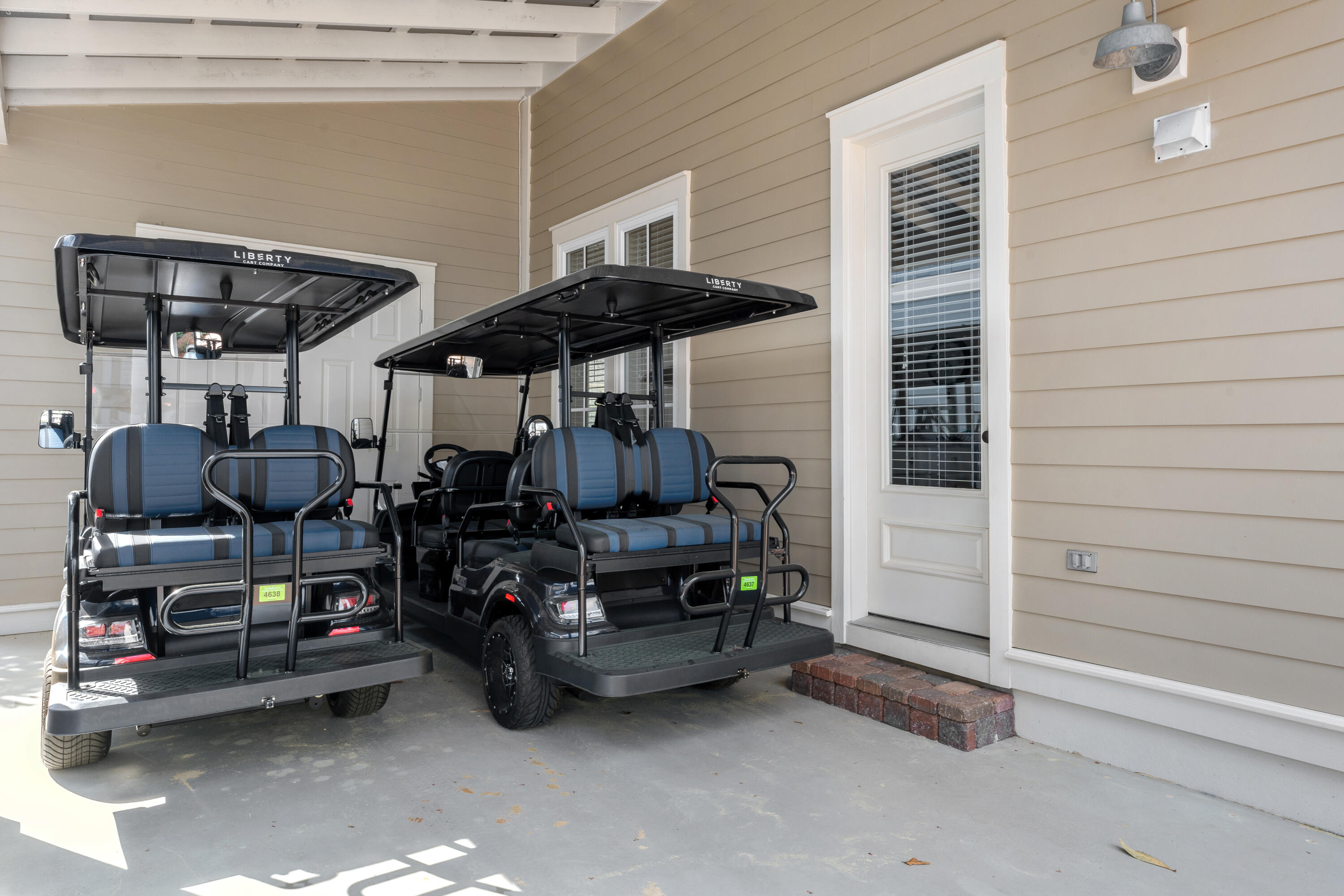 BUNGALOS AT SANDESTIN - Residential