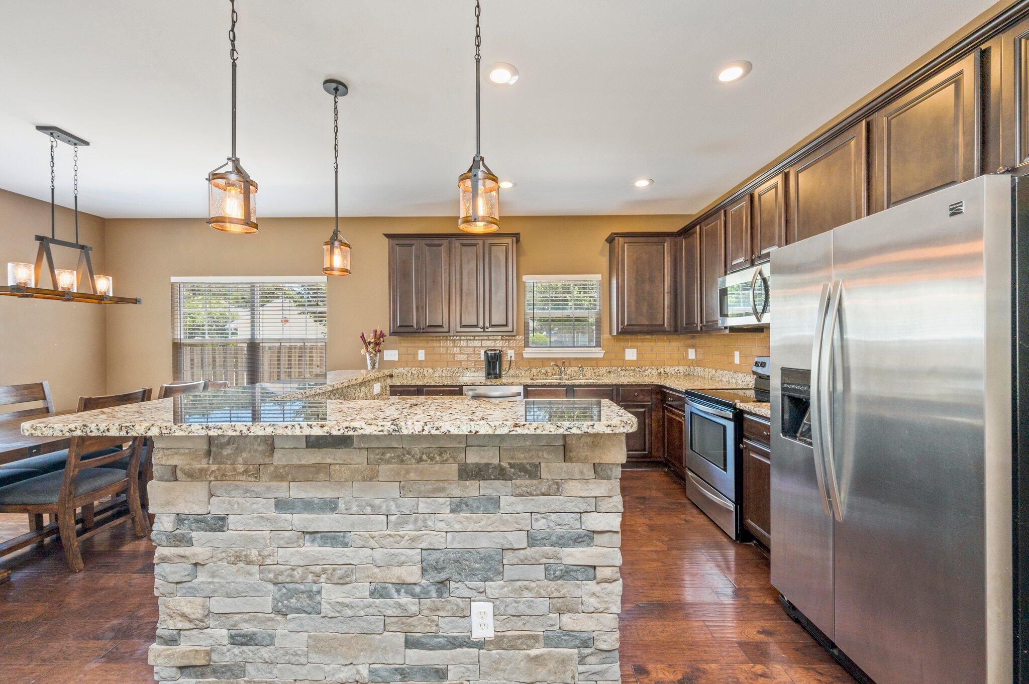 REDWOOD VILLAGE - Residential
