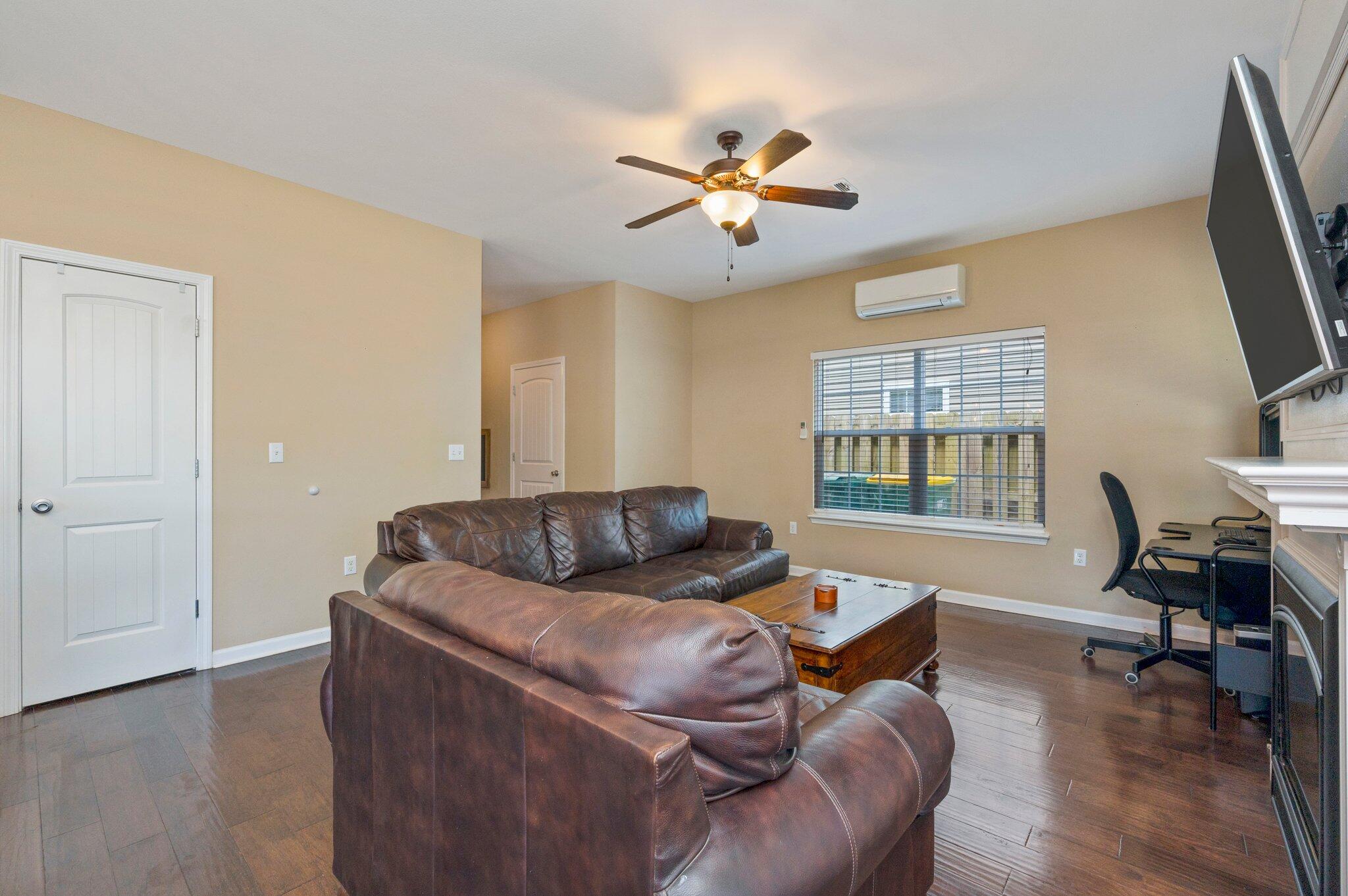 REDWOOD VILLAGE - Residential